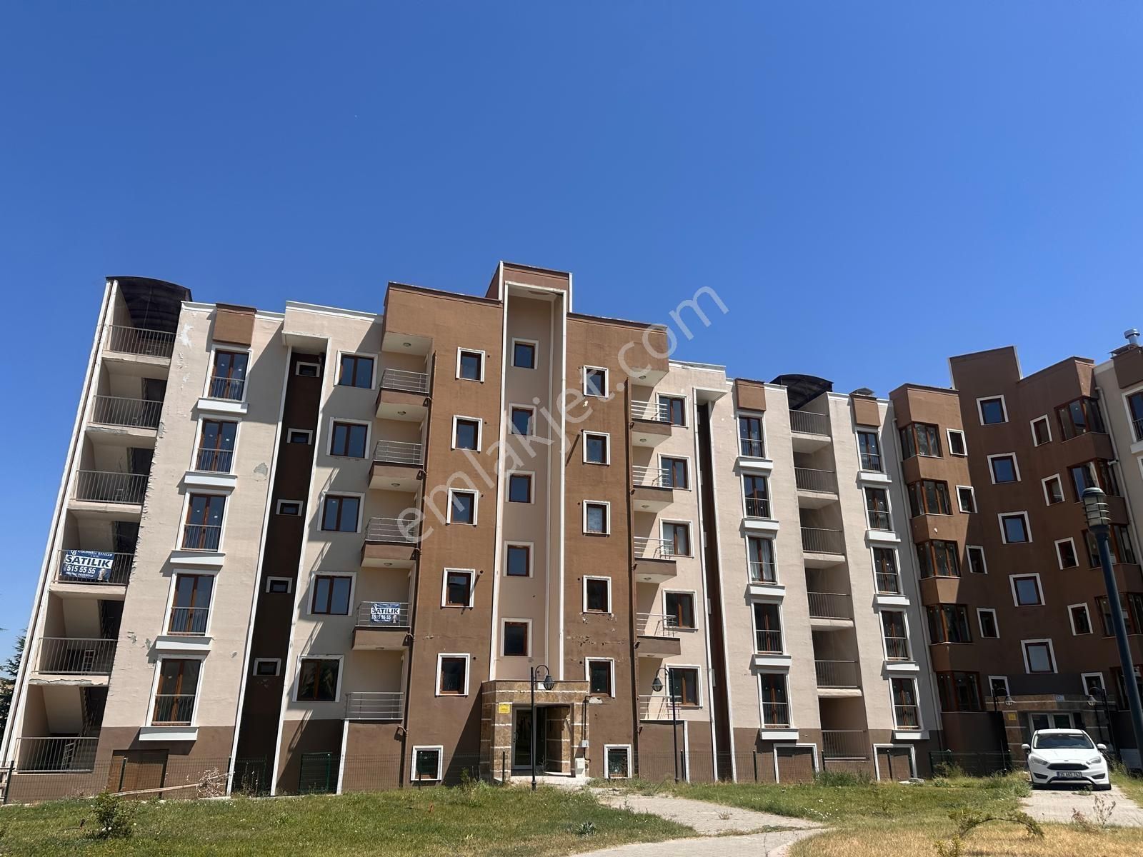 Ballıkuyumcu Mahallesi Site İçinde Fırsat 3+1 Satılık Daire!