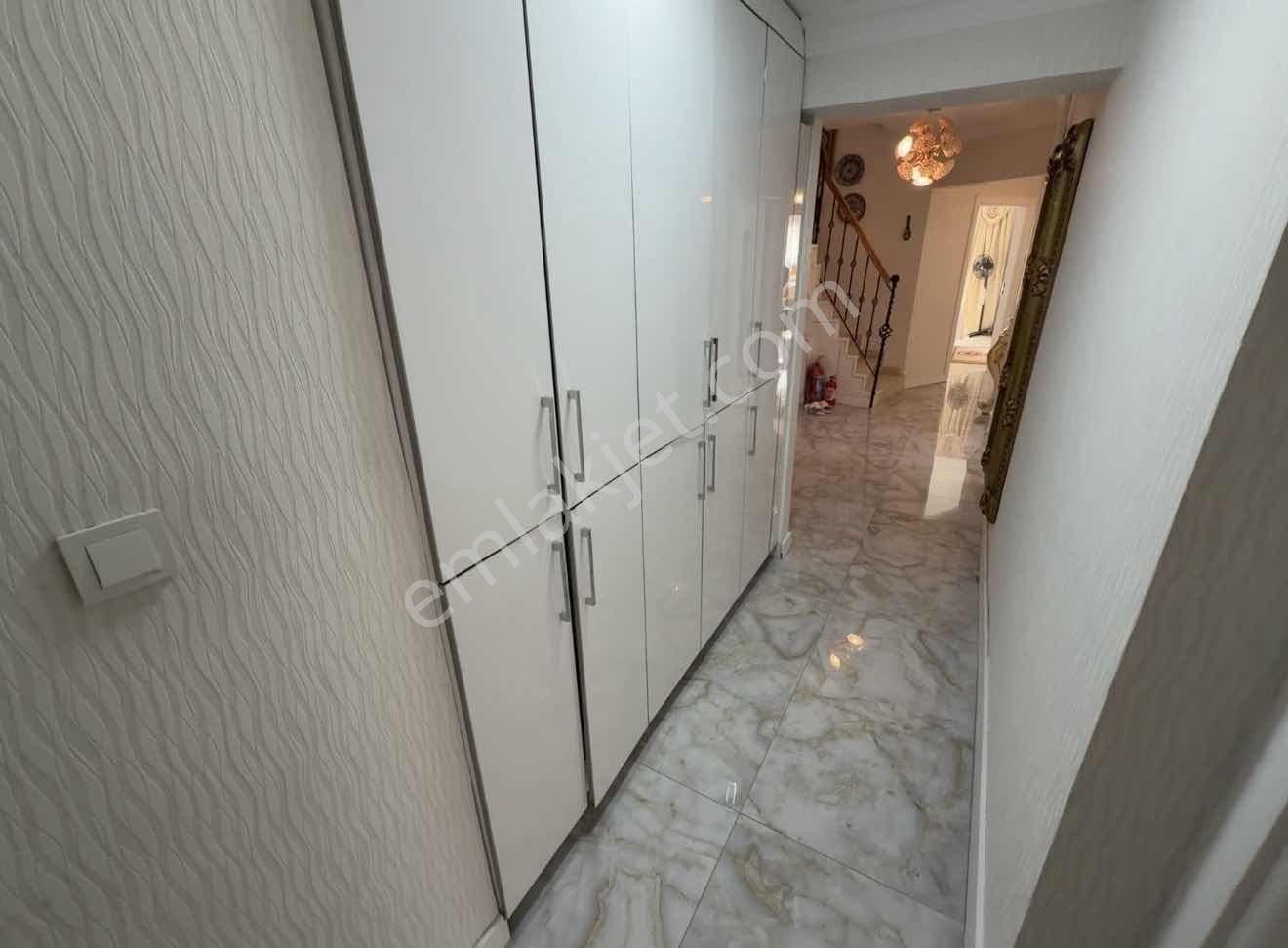 Kılıçsoy'dan Ayvalı Merkez Cami Yanında Kapalı Teras Dubleks 6+1 - Görsel 14