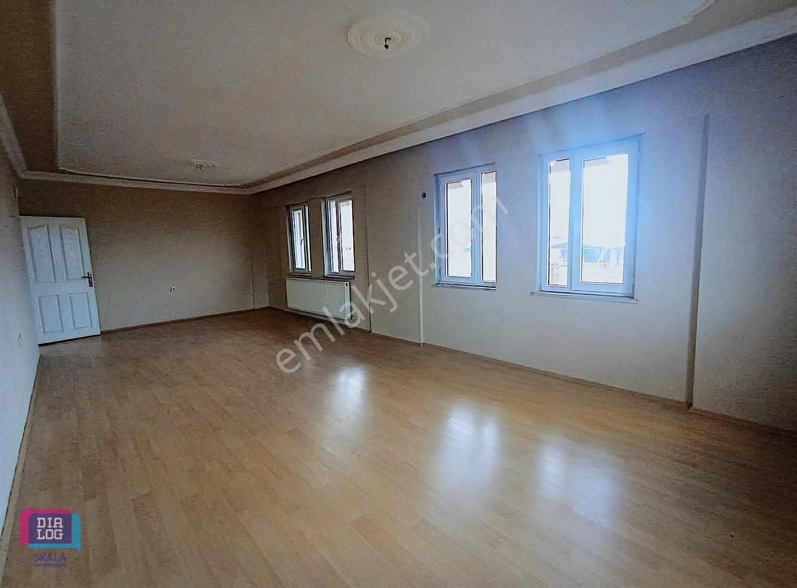 Dialog Skala'dan Beyazıt Mahallesinde 4+! Arakat Kiralık Daire - Görsel 2