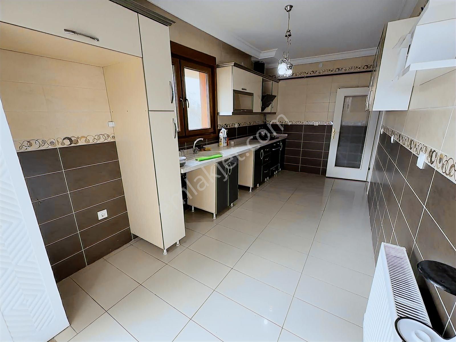 Kılıçsoy'dan Karyağdı'da Protokol Yolunda 4 Katlı Yapılı Villa - Görsel 17