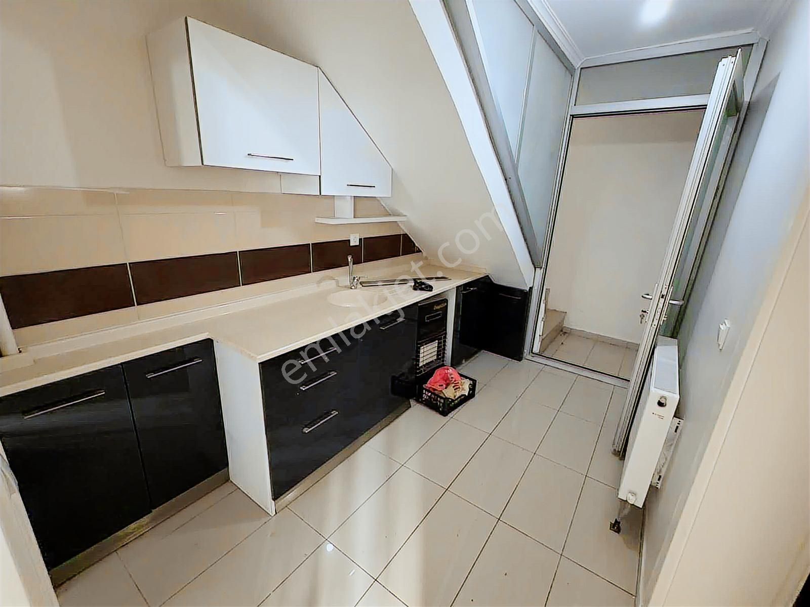 Kılıçsoy'dan Karyağdı'da Protokol Yolunda 4 Katlı Yapılı Villa - Görsel 14