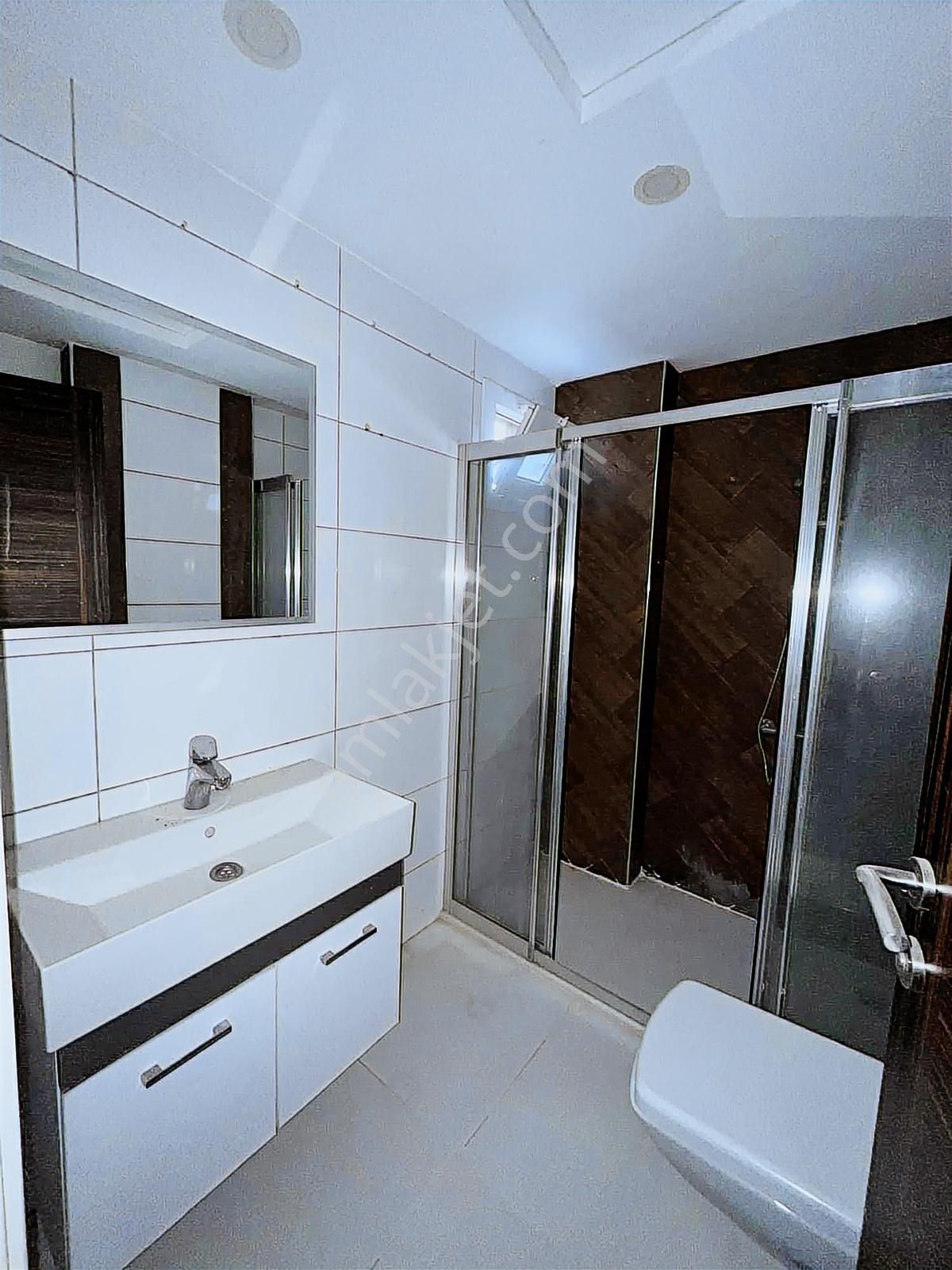 Kule Park'dan Elif Su Uludağ Cadde Üzeri 2+1 Kombili Daire - Görsel 6