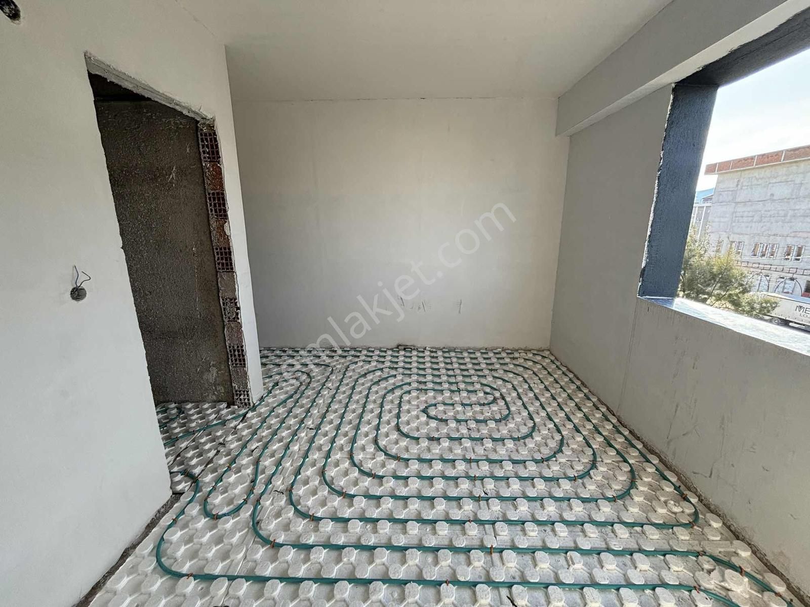 Torbalı'da Cadde Üstünde Satılık 3+1 Lüx Daire Nisan'da Teslim - Görsel 5