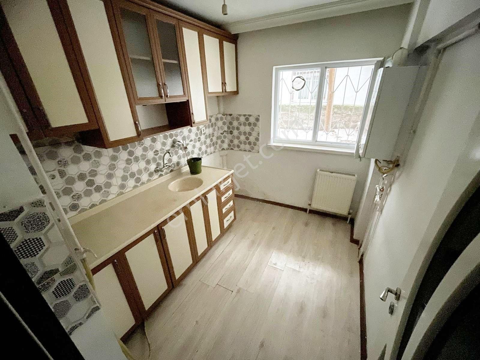 Sincan Mareşal Çakmak Mh.de 2+1 Satılık Daire