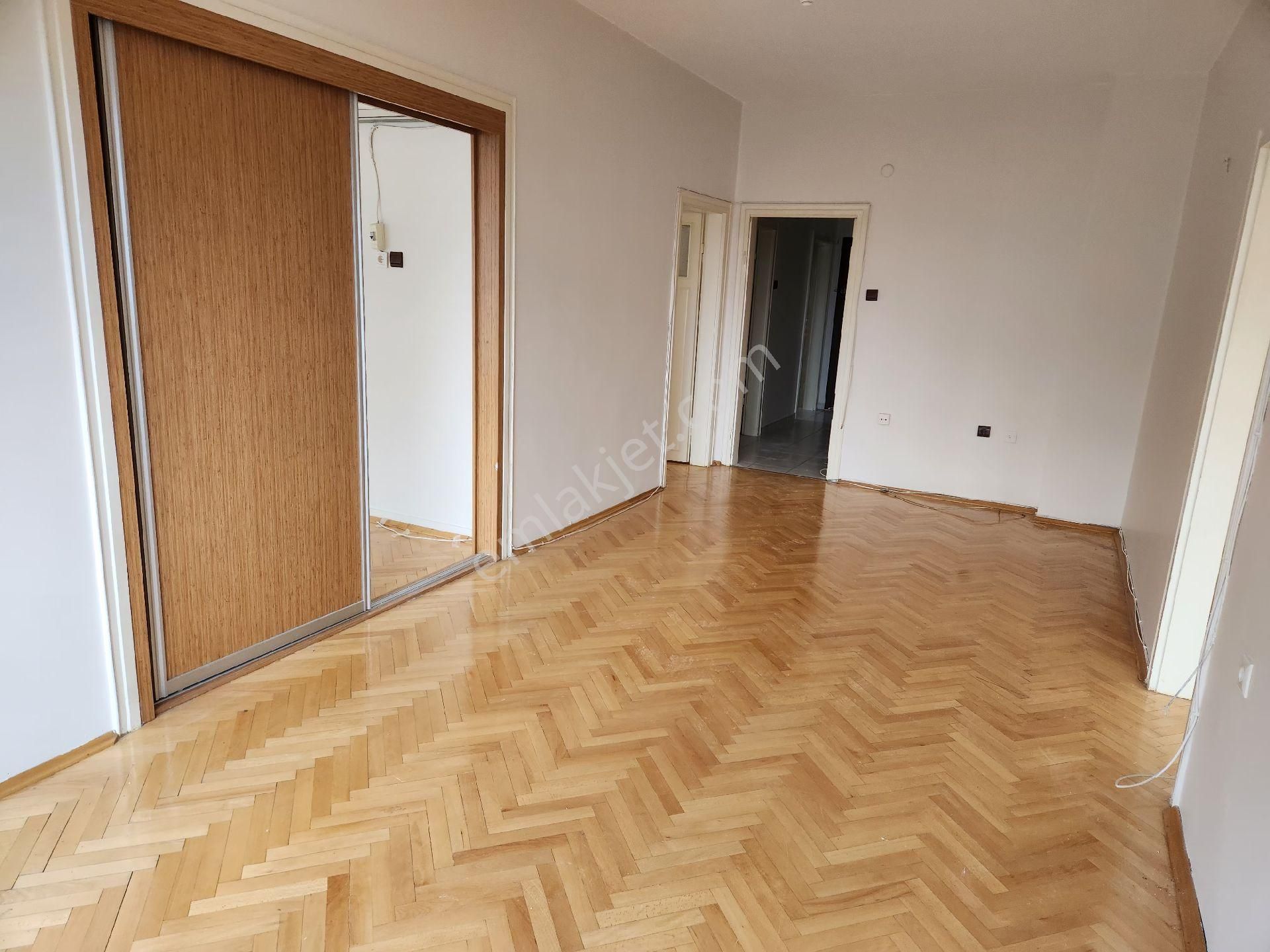 Burak Emlak'dan Kiralık Daire Kurtuluş Taşkent Sk. 3+1 Arakat Ön Cephe - Görsel 3