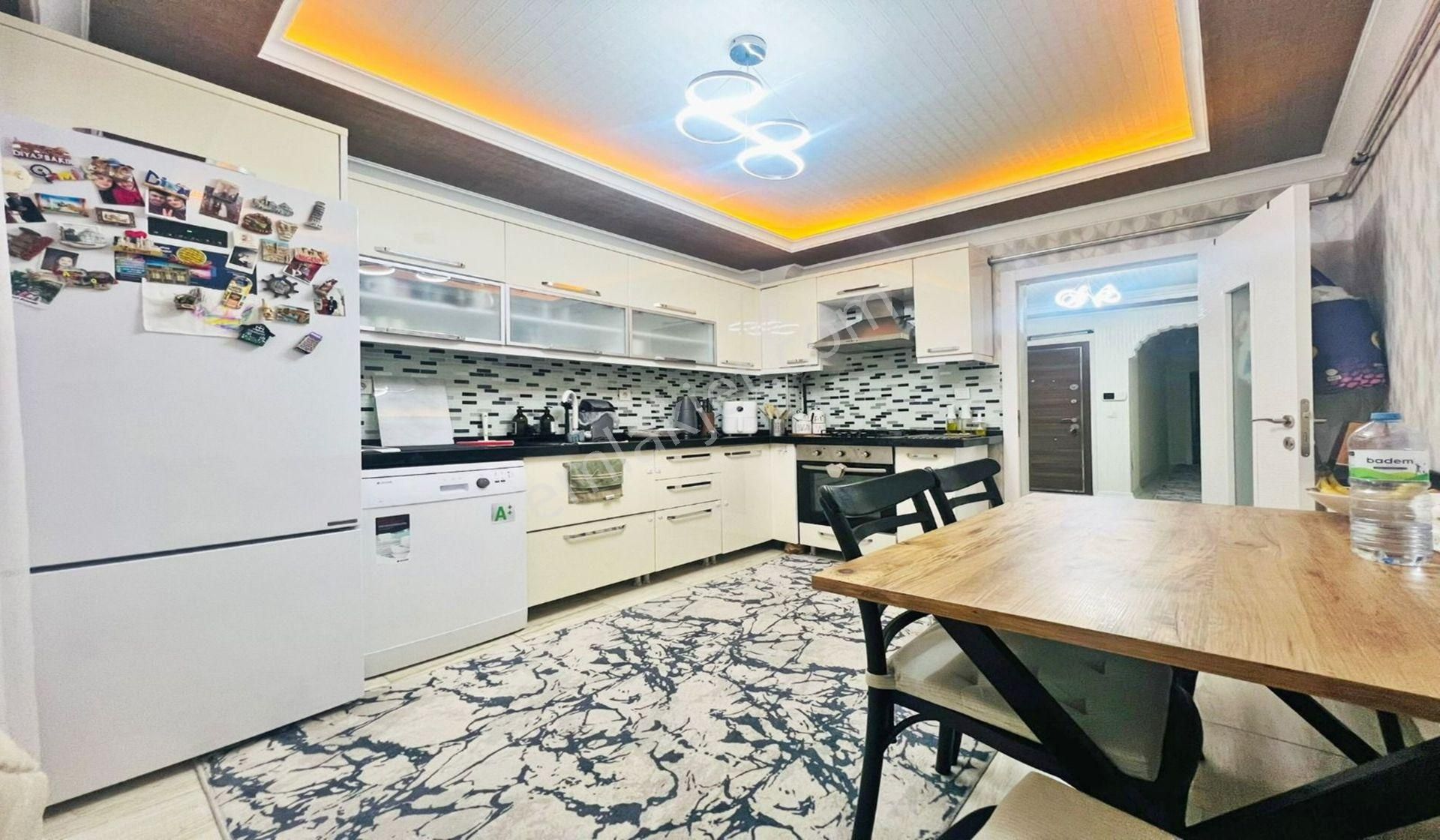 Kuşcağız Pazar Yeri Yakını 3+1 Katta Yeni Bina Lüks Yapılı - Görsel 2