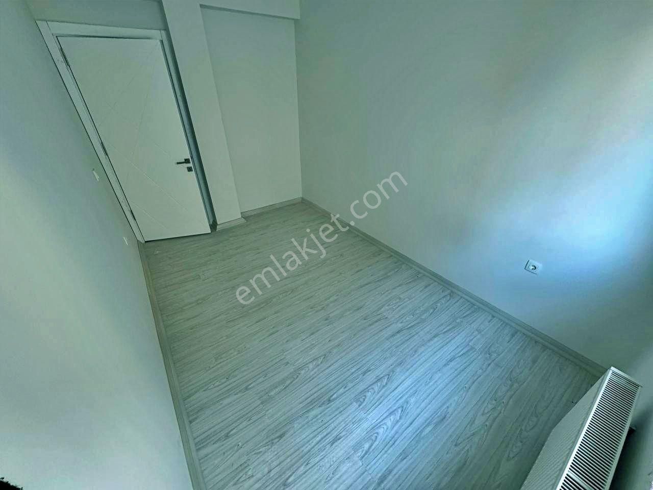Uytundan Kadıköyde Doğalgazlı Kapalı Otoparklı 2+1 Satılık Daire - Görsel 21