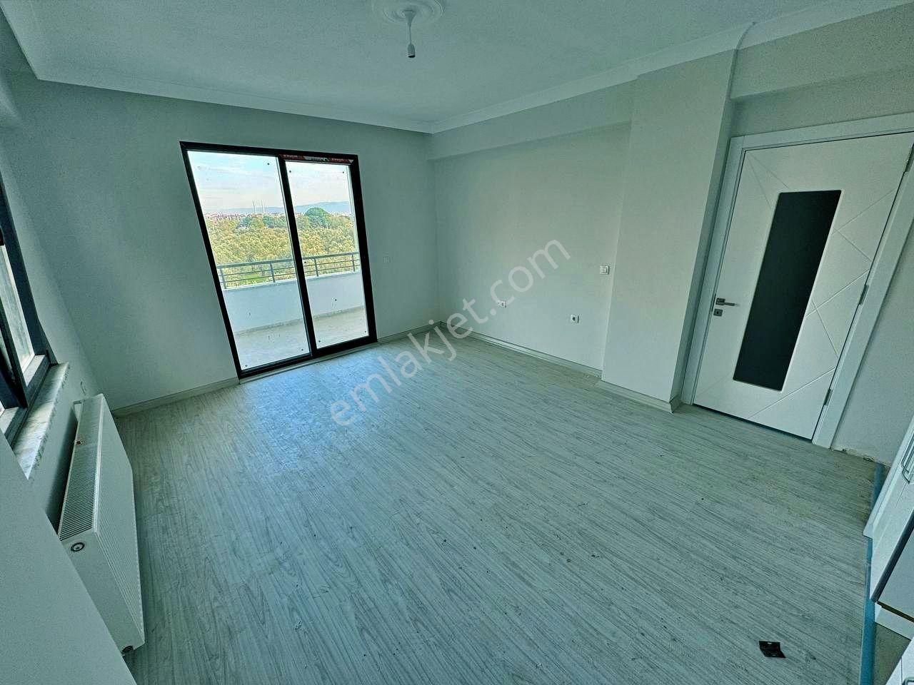 Uytundan Kadıköyde Doğalgazlı Kapalı Otoparklı 2+1 Satılık Daire - Görsel 25