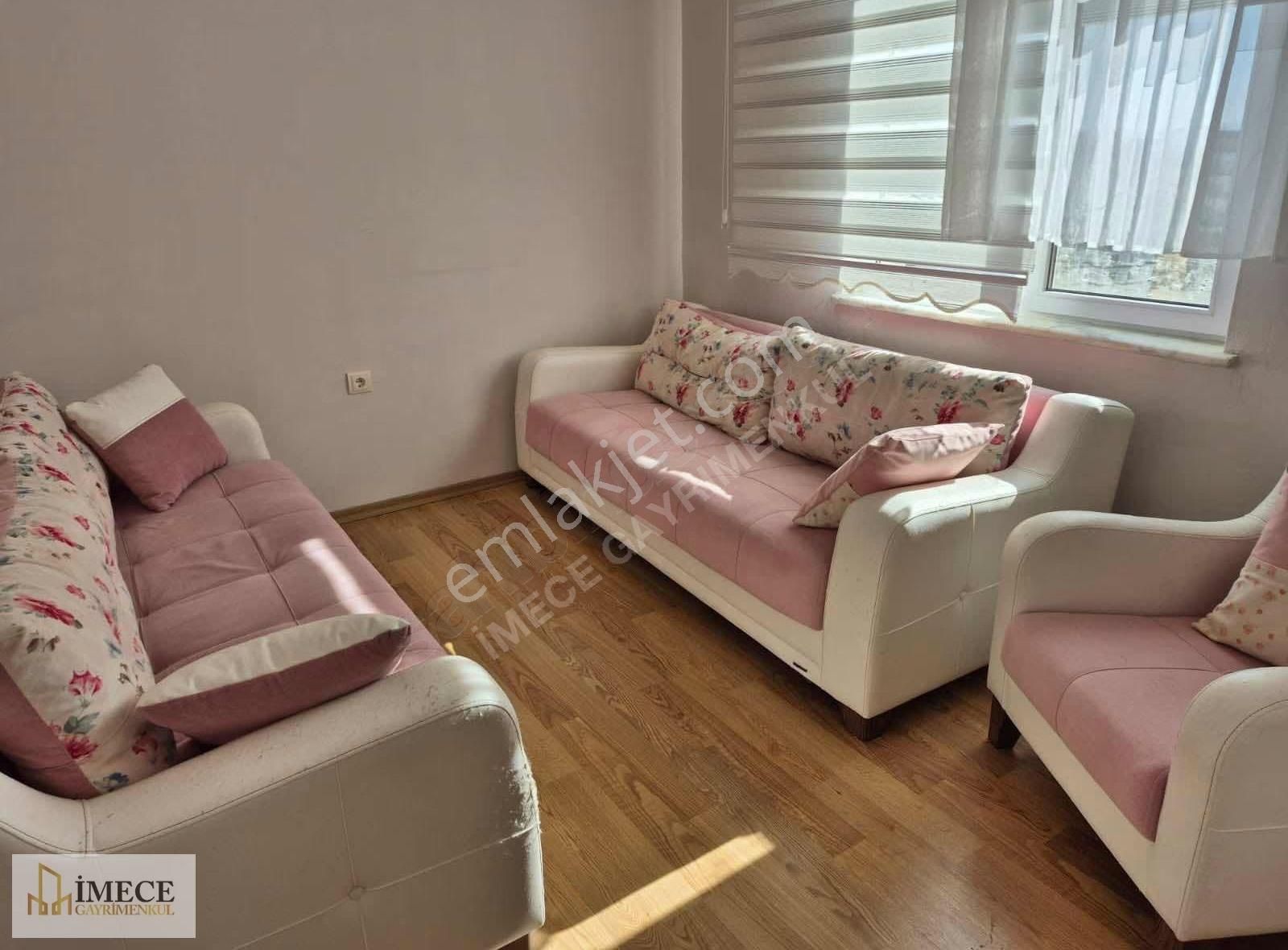 Eşyalı Uygun Fiyat İçi Yapılı Temiz Kaçırılmayacak Kiralık 3+1 - Görsel 8