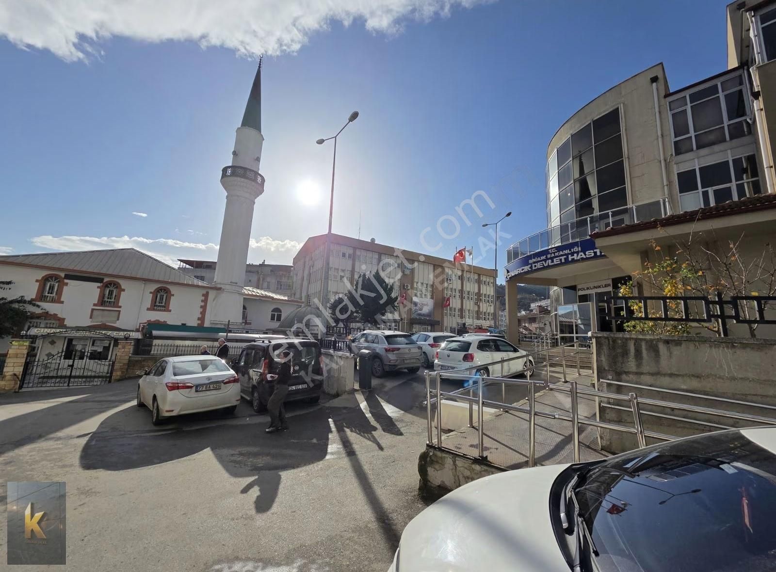 Çınarcık Belediye Yolunda İskanlı Dublex