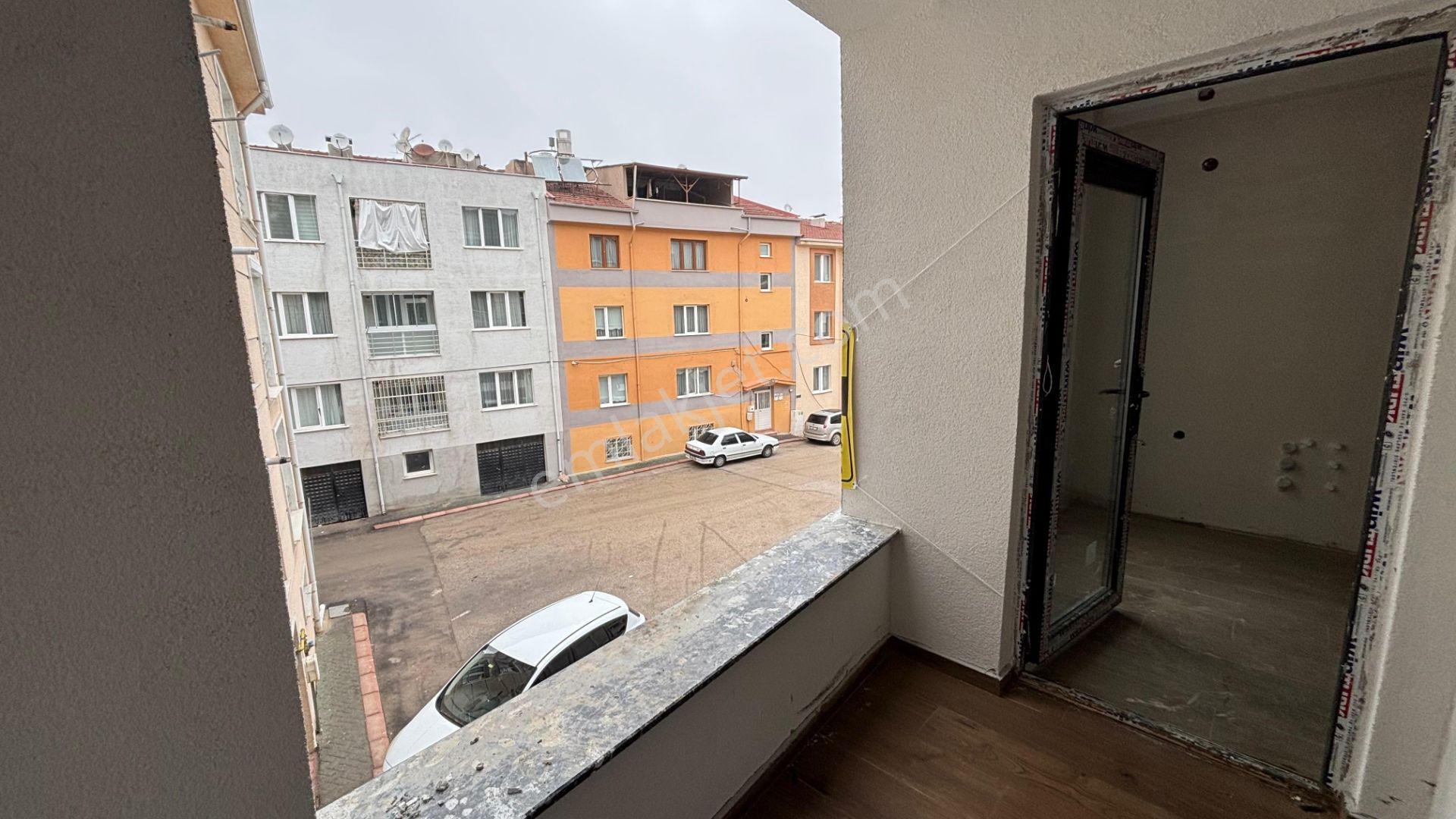 ! Recep Ümit Emlaktan Gültepe Mahallesinde Millet Caddesi Yakını Geniş 2+1 Asansörlü Daireler Fç32! - Görsel 12