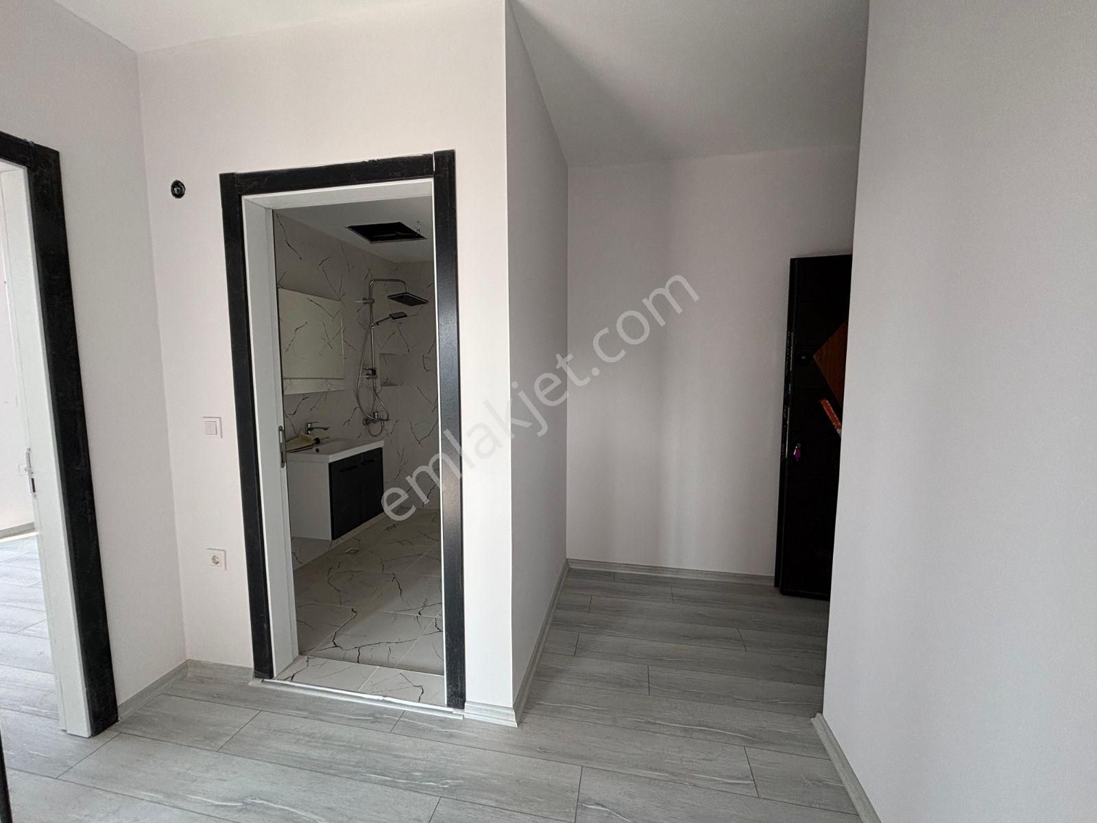 Garajı Arkasında Ferah Konumda 2+1satılık Sıfır Daire - Görsel 14