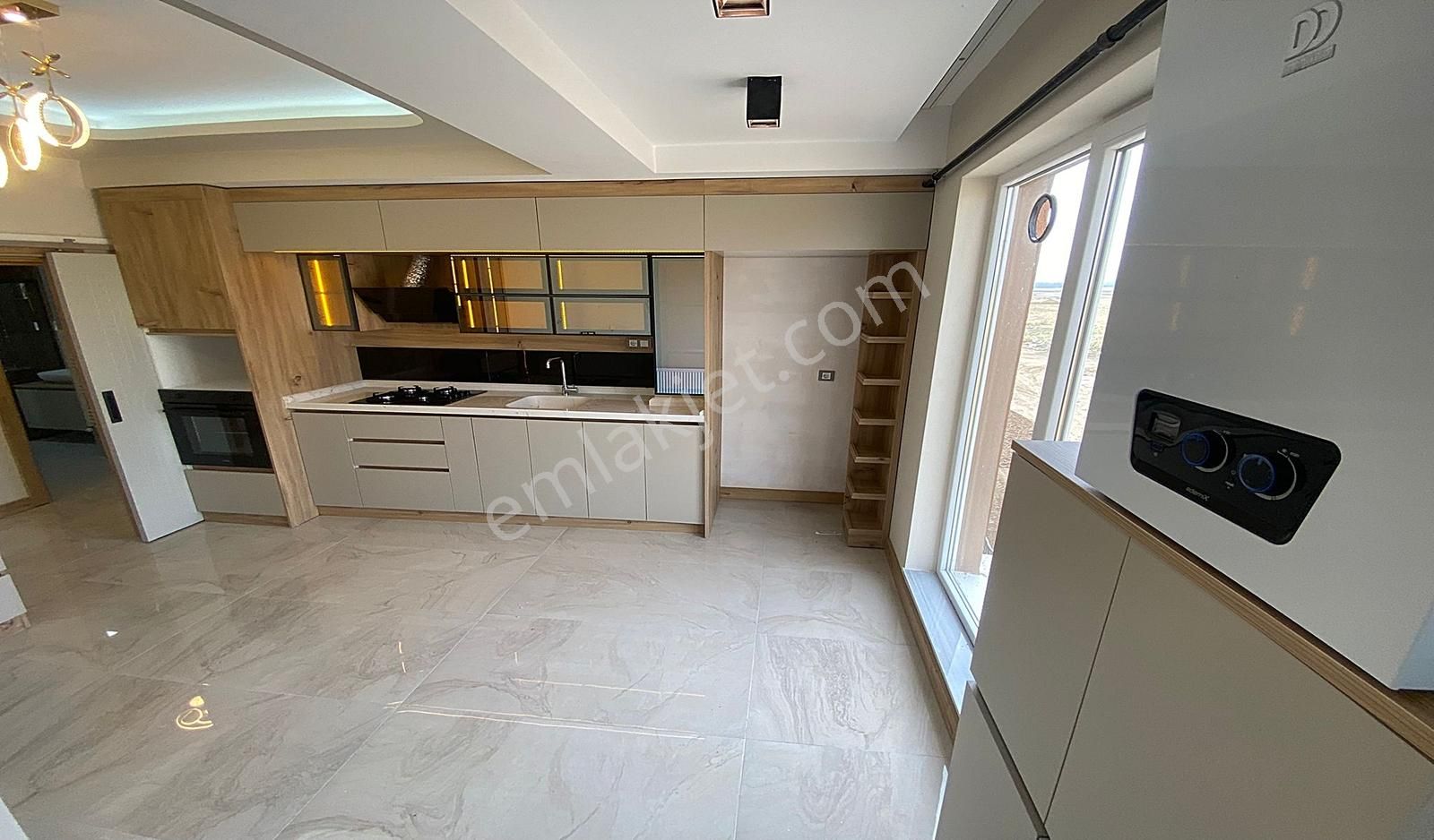 Yenikent Emlak'tan Merkezi Konumda Full+full Ultra Lüx 3+1 Daire - Görsel 20