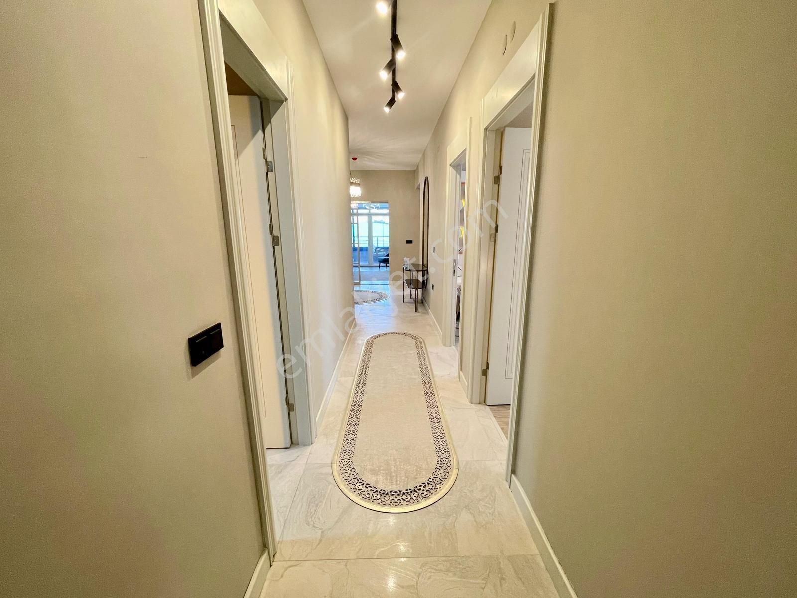 Ünsal'dan__süper Site Daire__7/24 Güvenlik__4+1__peyzaj Cephe - Görsel 19