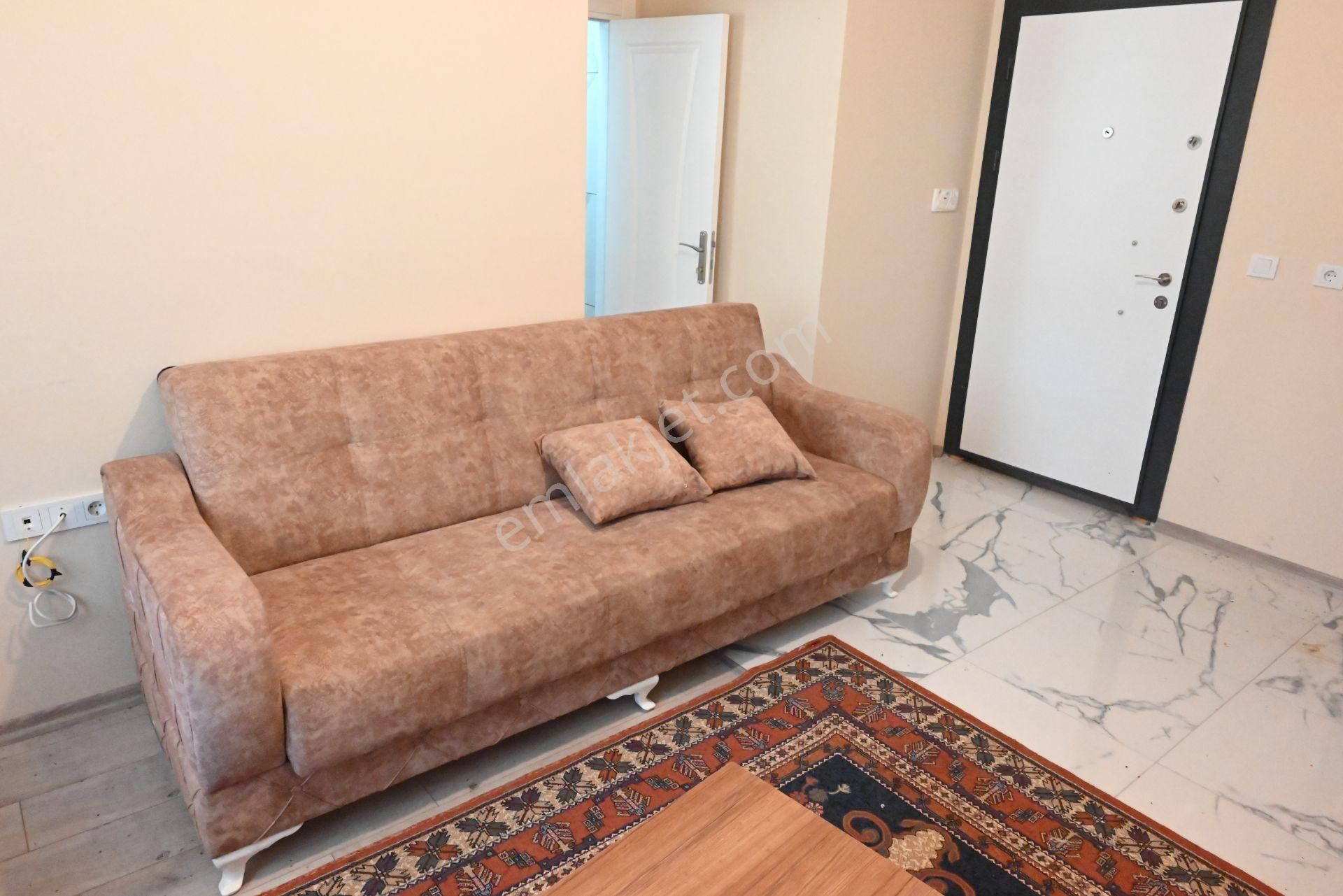 Üstünkent Emlak'tan Üniversiteye Yakın Konumda 1+1 Eşyalı Daire - Görsel 6