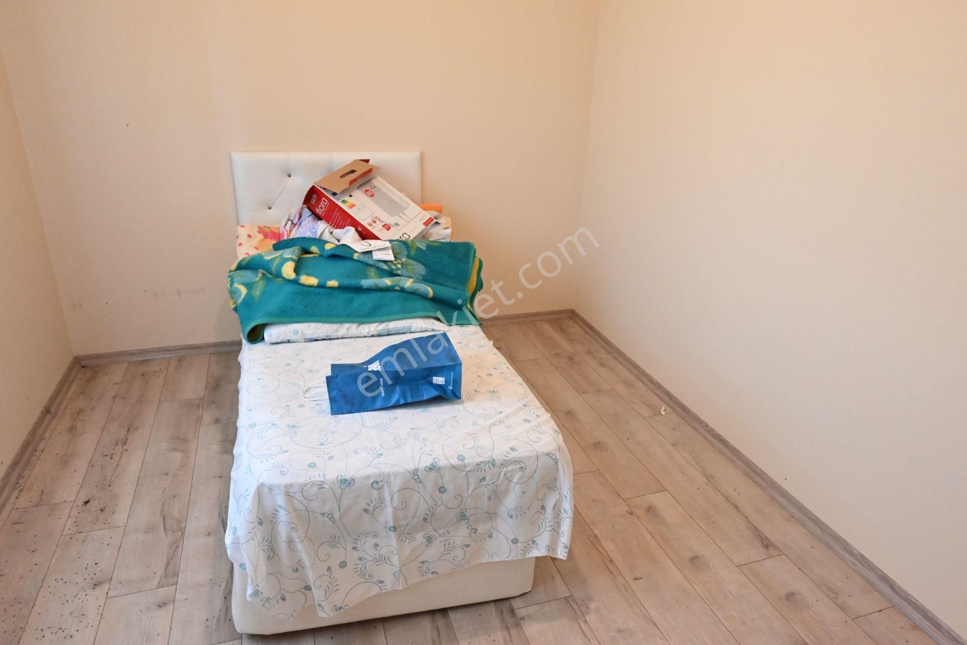 Üstünkent Emlak'tan Üniversiteye Yakın Konumda 1+1 Eşyalı Daire - Görsel 16