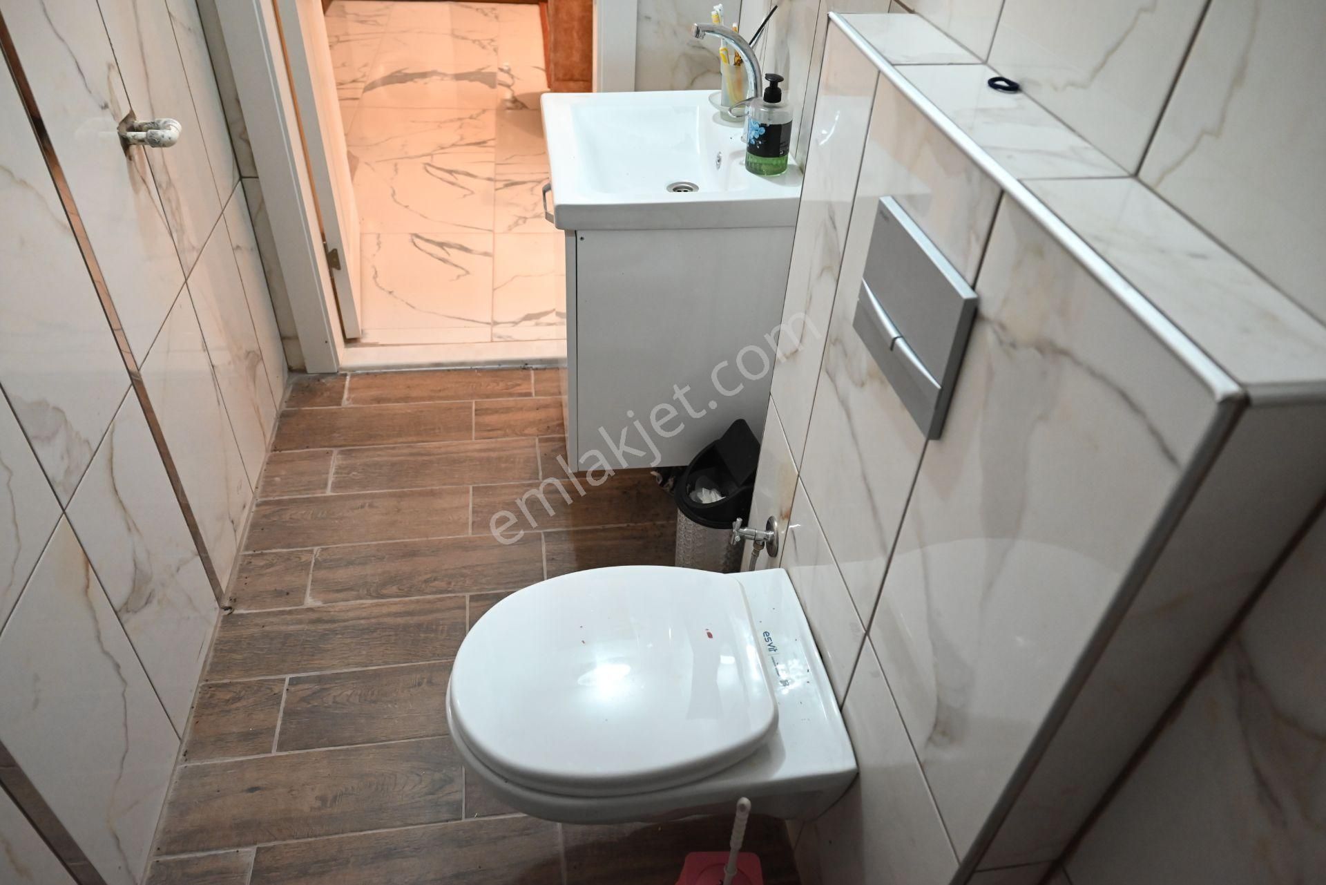 Üstünkent Emlak'tan Üniversiteye Yakın Konumda 1+1 Eşyalı Daire - Görsel 20