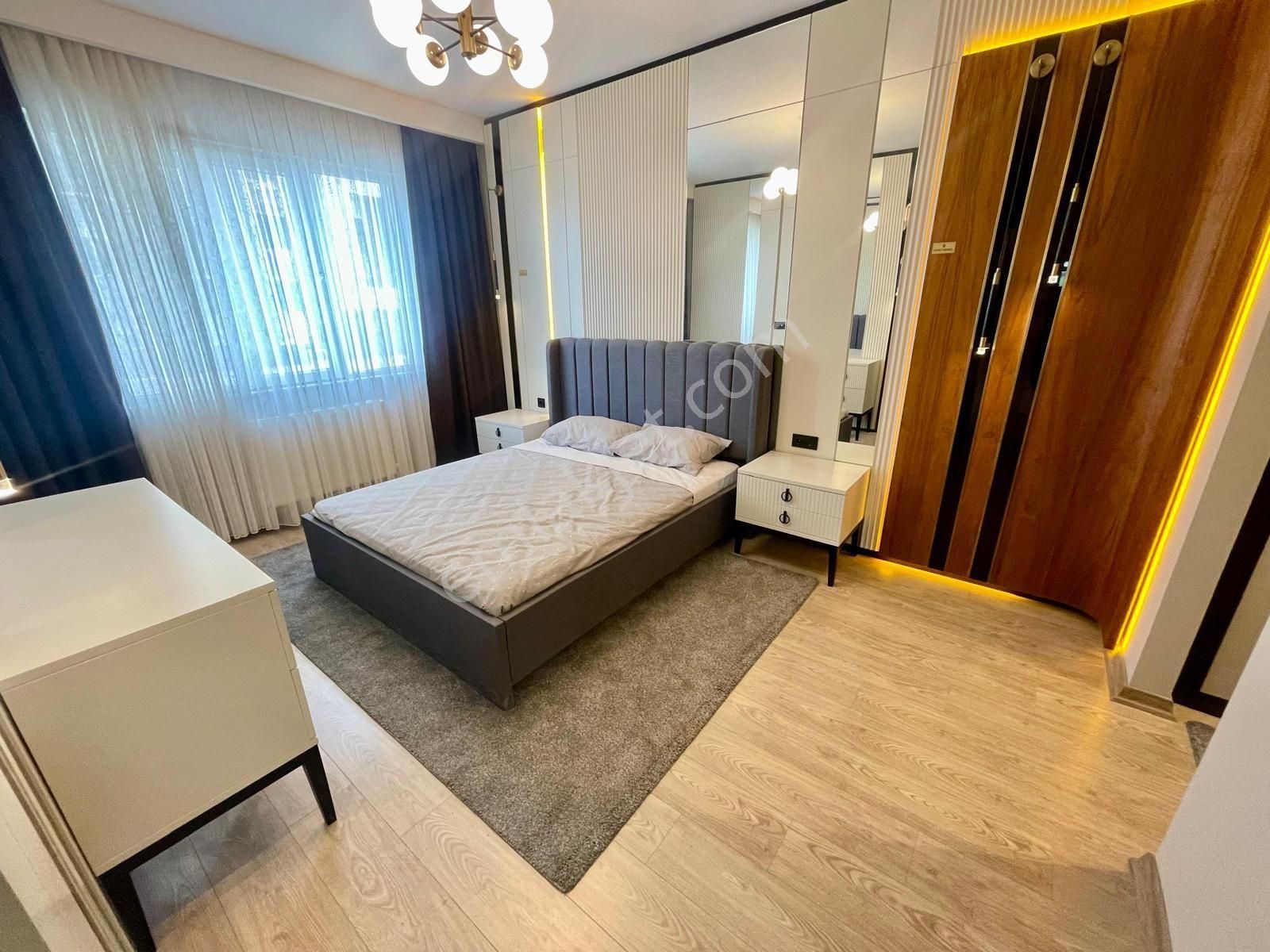 Ünsal'dan__süper Site Daire__7/24 Güvenlik__4+1__kapalı Otopark - Görsel 11