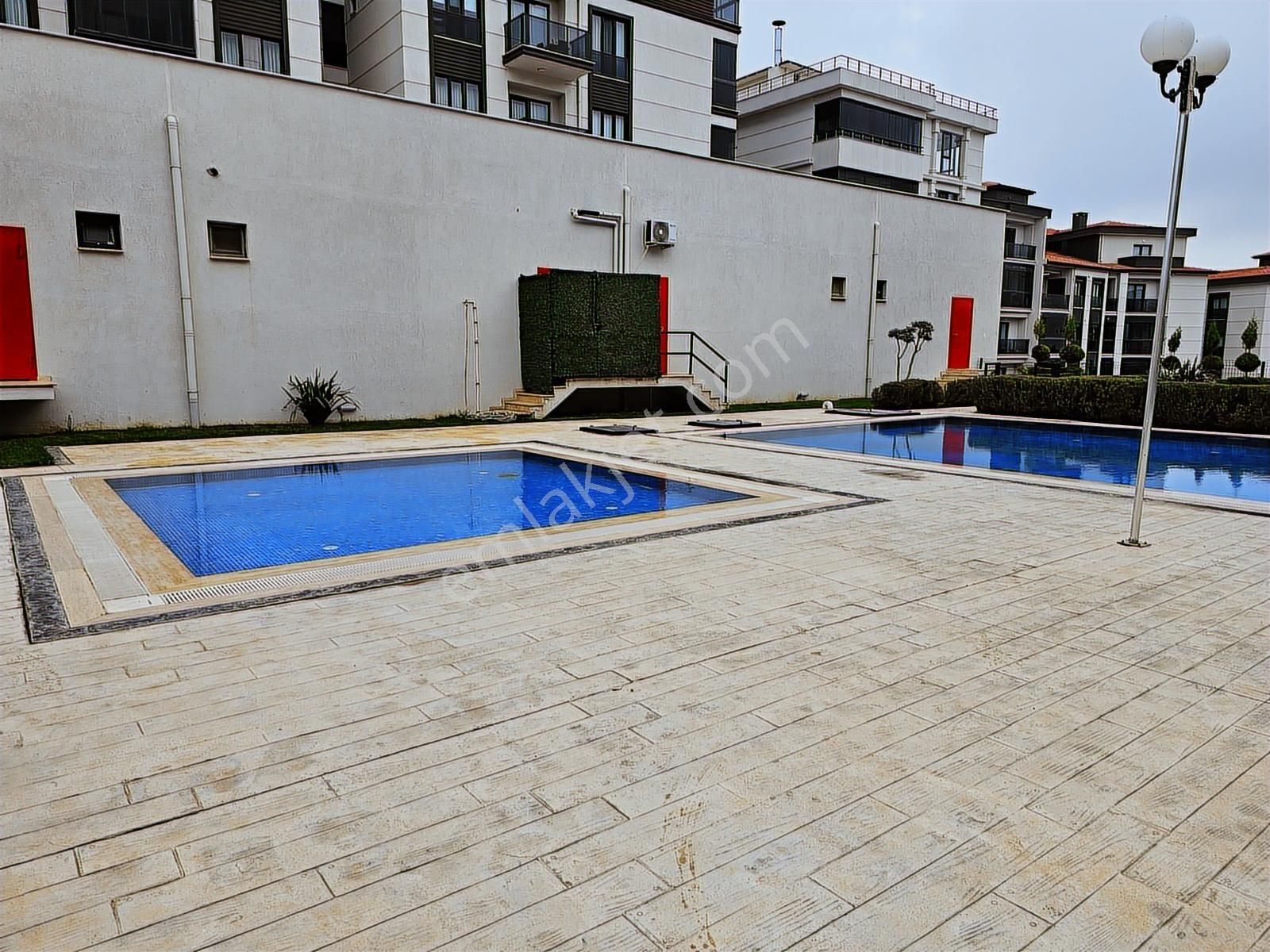 Atatürk Mah. Havuzlu Site Özel Tasarım 2+1 Kısmi Deniz Manzaralı - Görsel 30