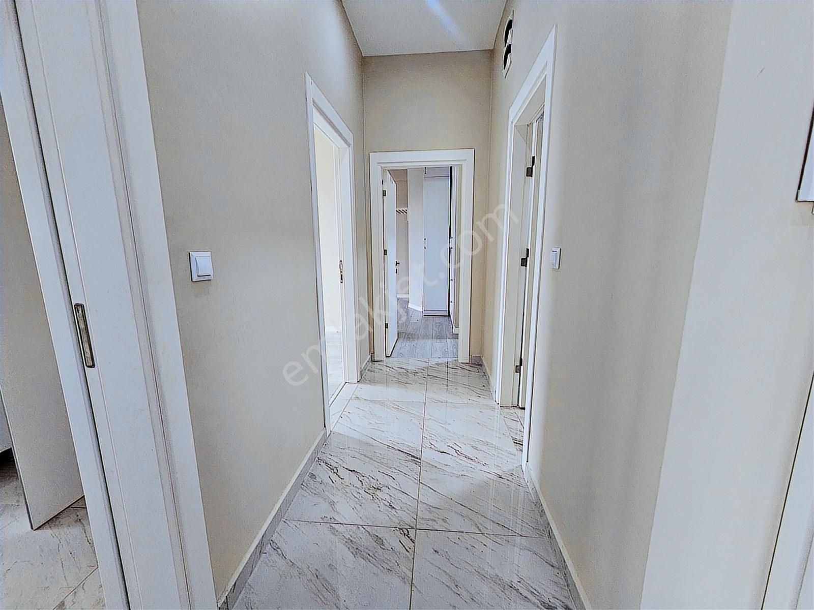 Atatürk Mah. Havuzlu Site Özel Tasarım 2+1 Kısmi Deniz Manzaralı - Görsel 2