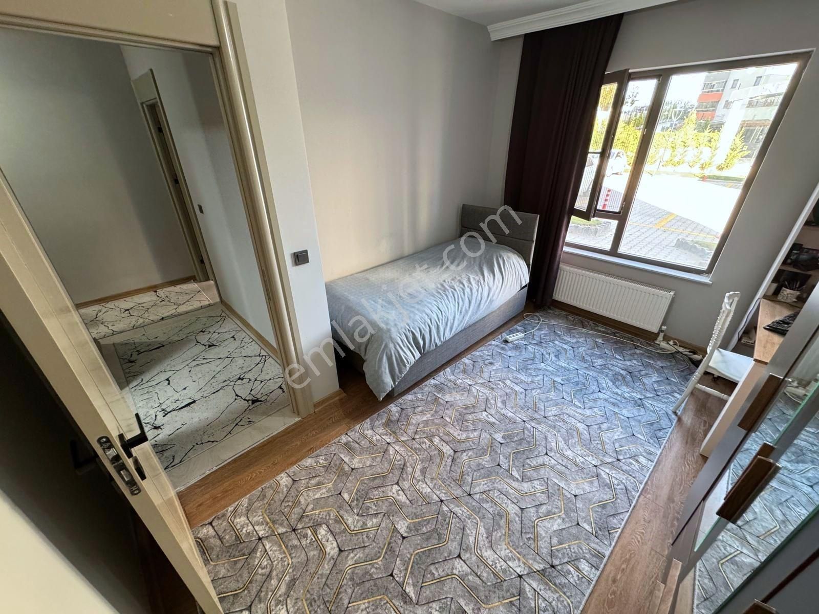 Cumhuriyet Mah. Site İçerisi Metro Yakını 2+1 Satılık Daire - Görsel 13