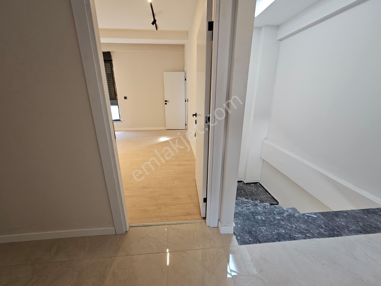 *genç Grup* Zincirlikuyu Mah Özel Tasarım 227 M2 3+1 Lüx Villa - Görsel 22