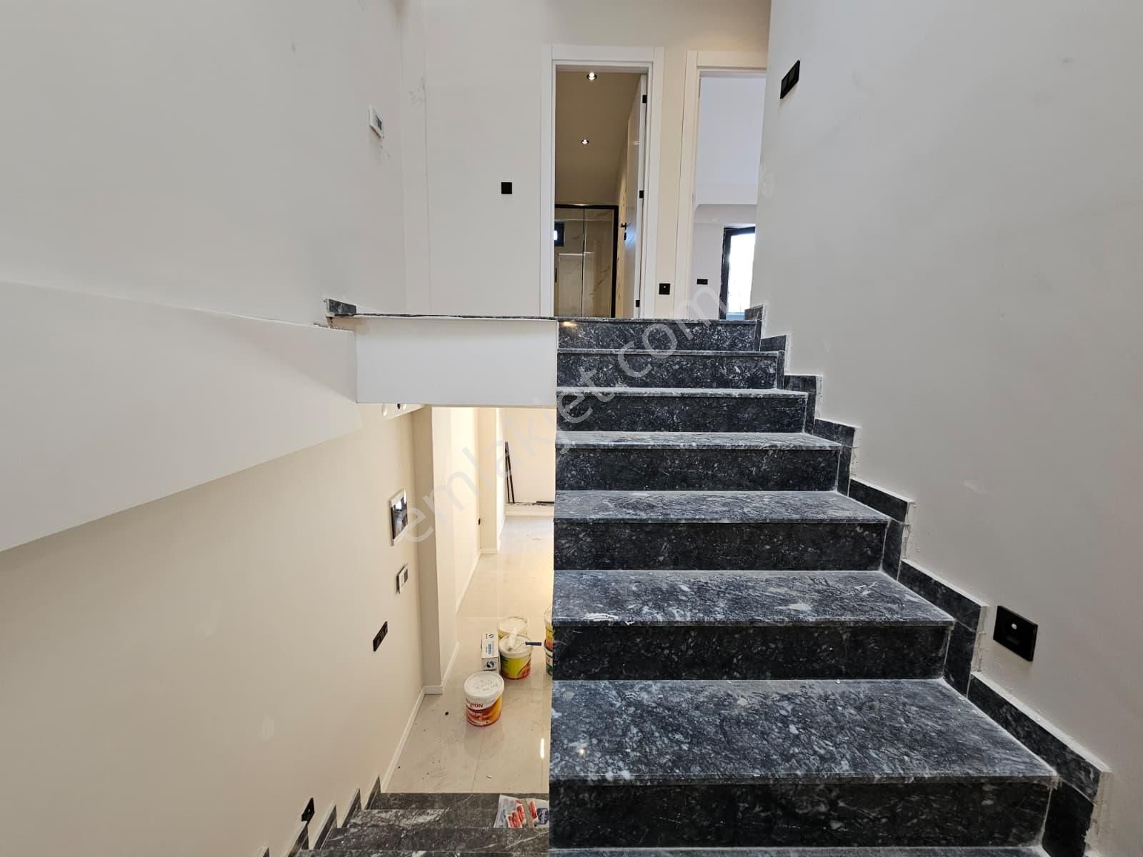 *genç Grup* Zincirlikuyu Mah Özel Tasarım 227 M2 3+1 Lüx Villa - Görsel 13