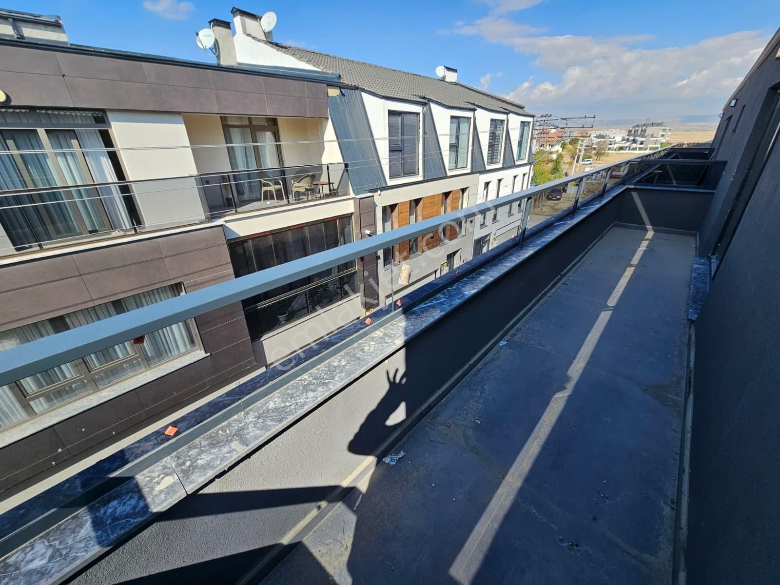 *genç Grup* Zincirlikuyu Mah Özel Tasarım 227 M2 3+1 Lüx Villa - Görsel 20