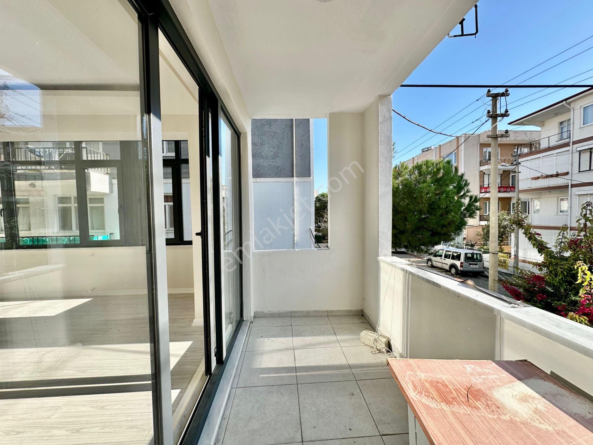 ꧁ay Emlaktan꧂akçay Merkezde Ön Cephe Arakat Denize 300 Mt Muhteşem Konumlu Satılık 2+1 Daire - Görsel 16