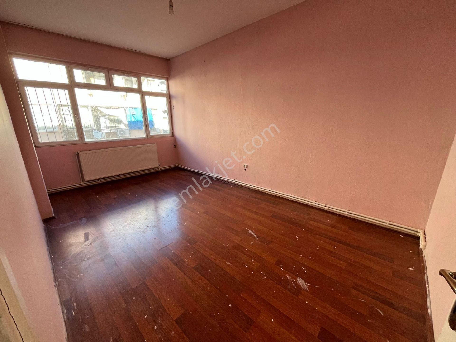 Asil'den Göztepe Stadı Yanı Arakat 2+1 Bakımlı Temiz Daire - Görsel 13