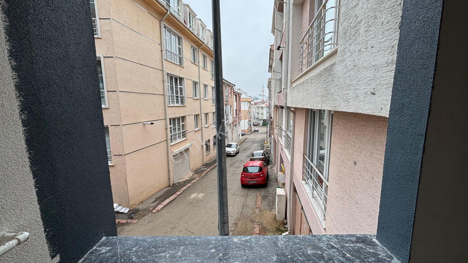 ! Recep Ümit Emlaktan Gültepe Mahallesinde Millet Caddesi Yakını Geniş 1+1 Asansörlü Daireler Fç33! - Görsel 5