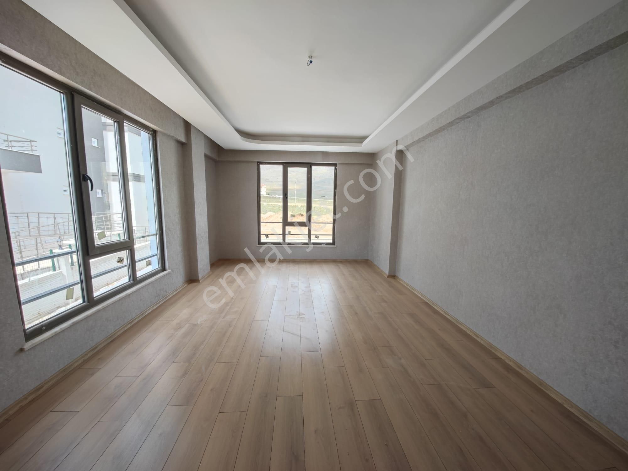 Selahaddin Eyyübi Mahallesinde Satılık Son Kat 3+1 Daire - Görsel 5