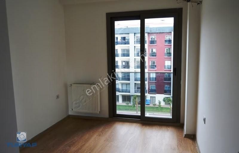 Torbalı Yedi Eylül Mah Havuzlu Site İçinde 1+1 Satılık Daire - Görsel 4