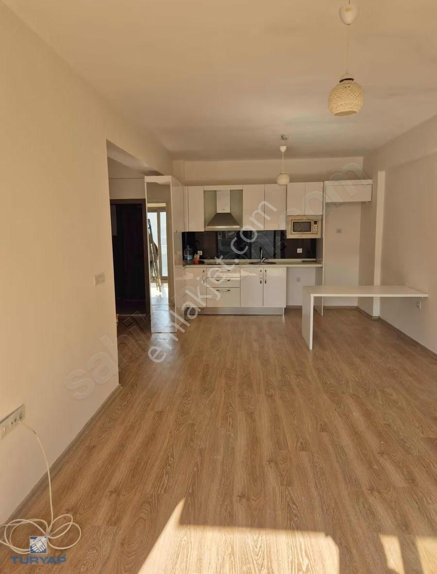 Torbalı Yedi Eylül Mah Havuzlu Site İçinde 1+1 Satılık Daire - Görsel 12