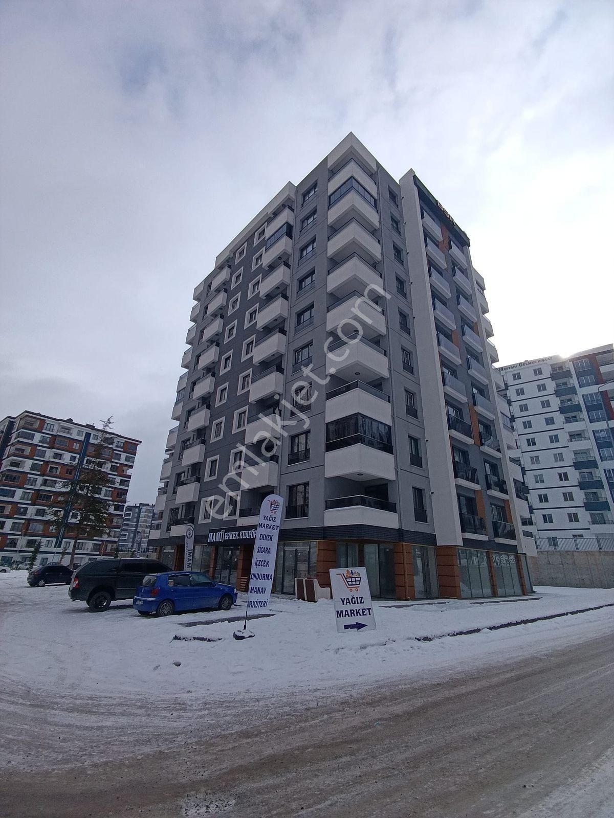 Küçük Ali'de Geniş Cephe Hazır Sıfır Satılık Dükkan - Görsel 8