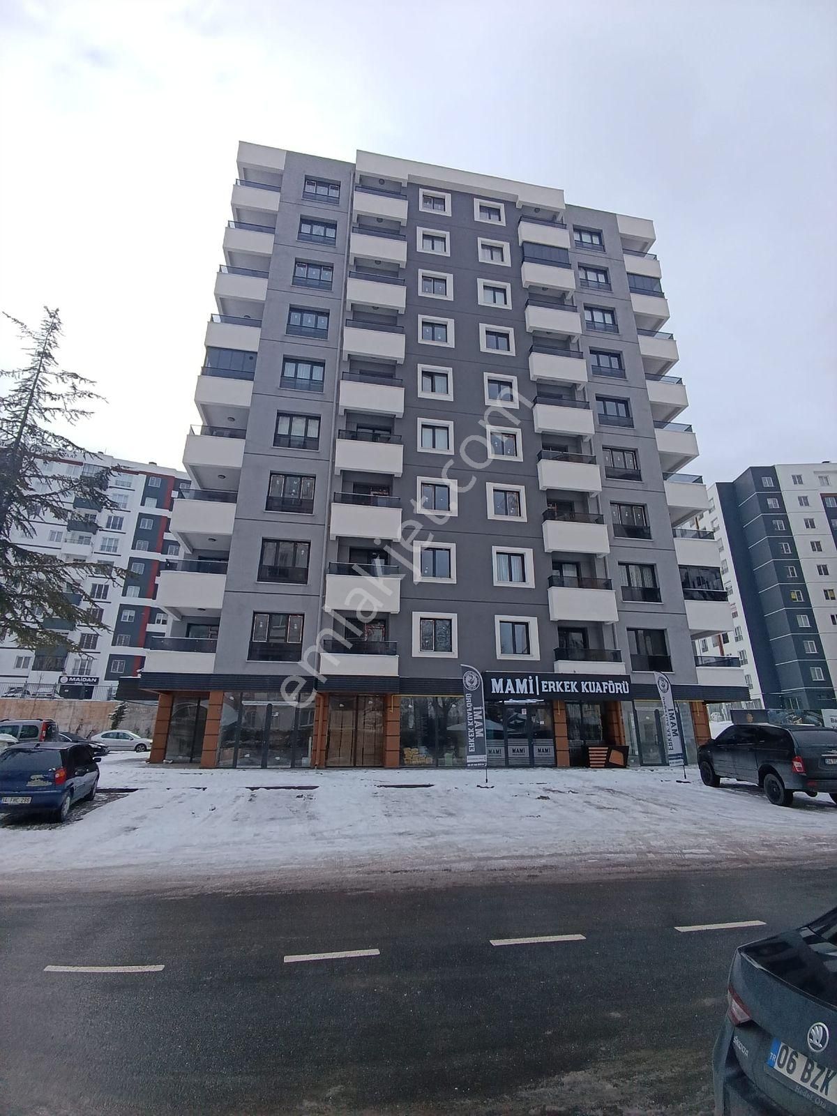 Küçük Ali'de Geniş Cephe Hazır Sıfır Satılık Dükkan - Görsel 6