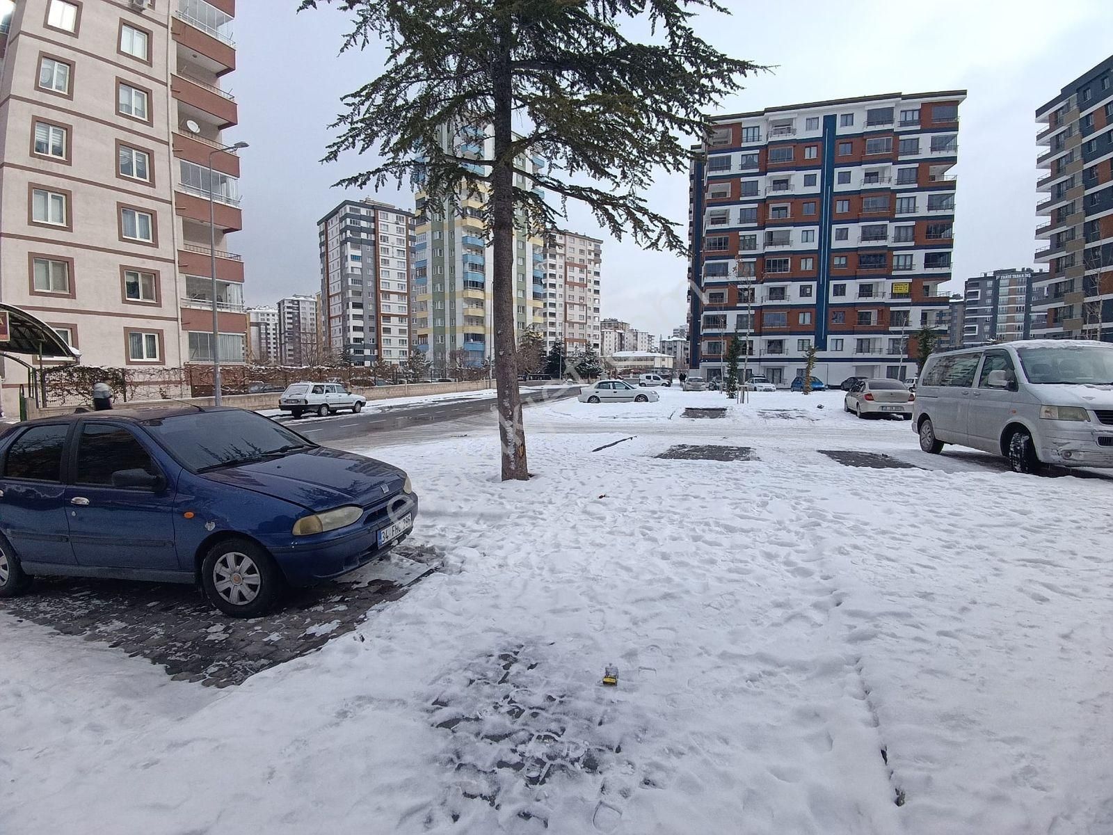 Küçük Ali'de Geniş Cephe Hazır Sıfır Satılık Dükkan - Görsel 10