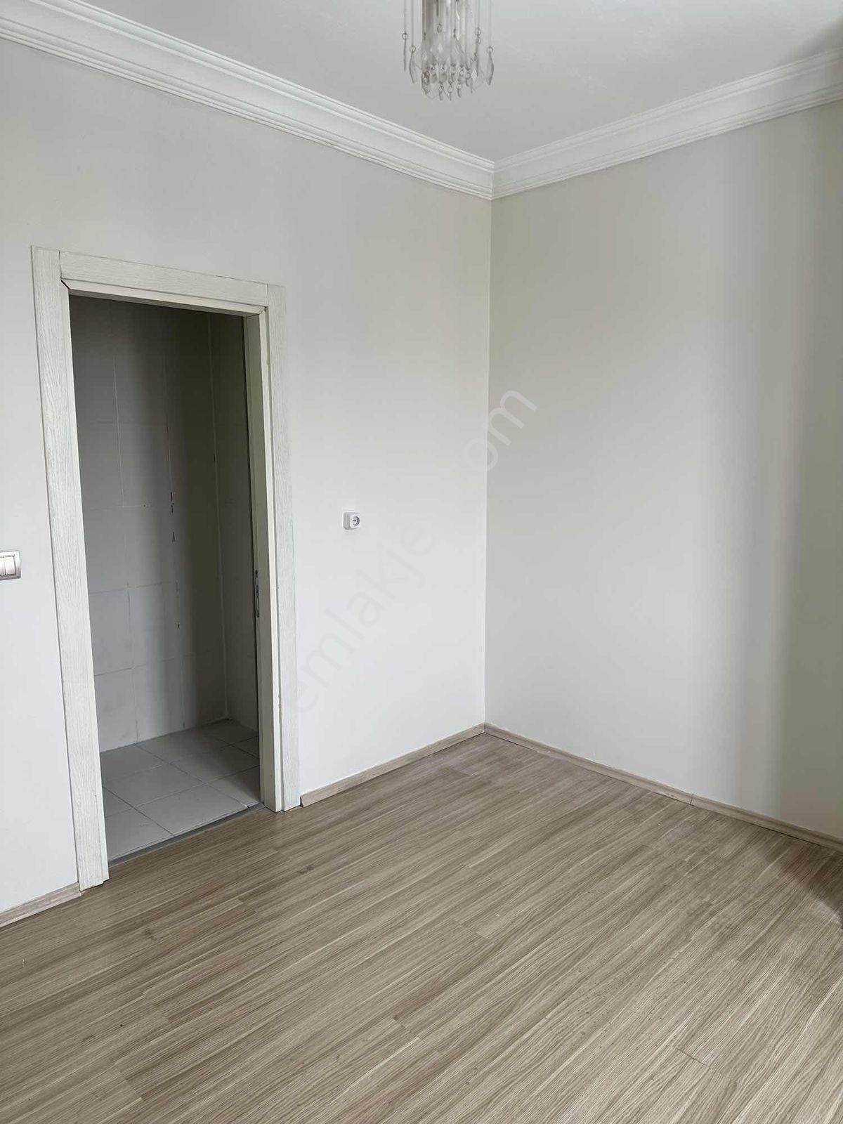 Yıldırım Beyazıt - Manzaralı - 3 Cepheli - Ebeveyn Banyolu Daire - Görsel 30