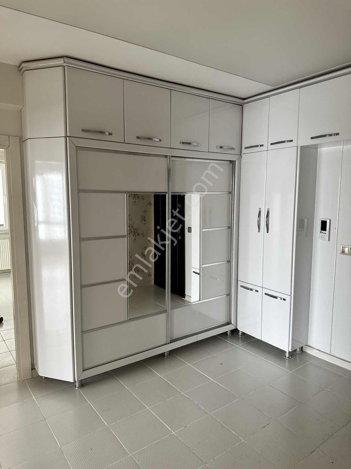 Yıldırım Beyazıt - Manzaralı - 3 Cepheli - Ebeveyn Banyolu Daire - Görsel 14