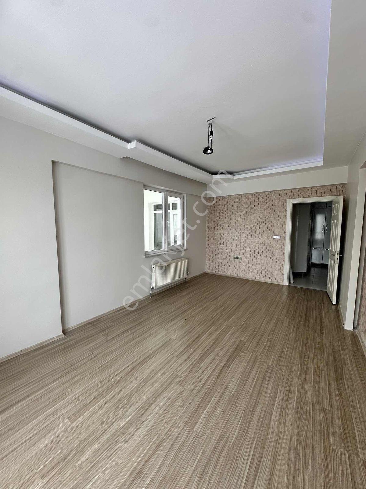 Yıldırım Beyazıt - Manzaralı - 3 Cepheli - Ebeveyn Banyolu Daire - Görsel 2