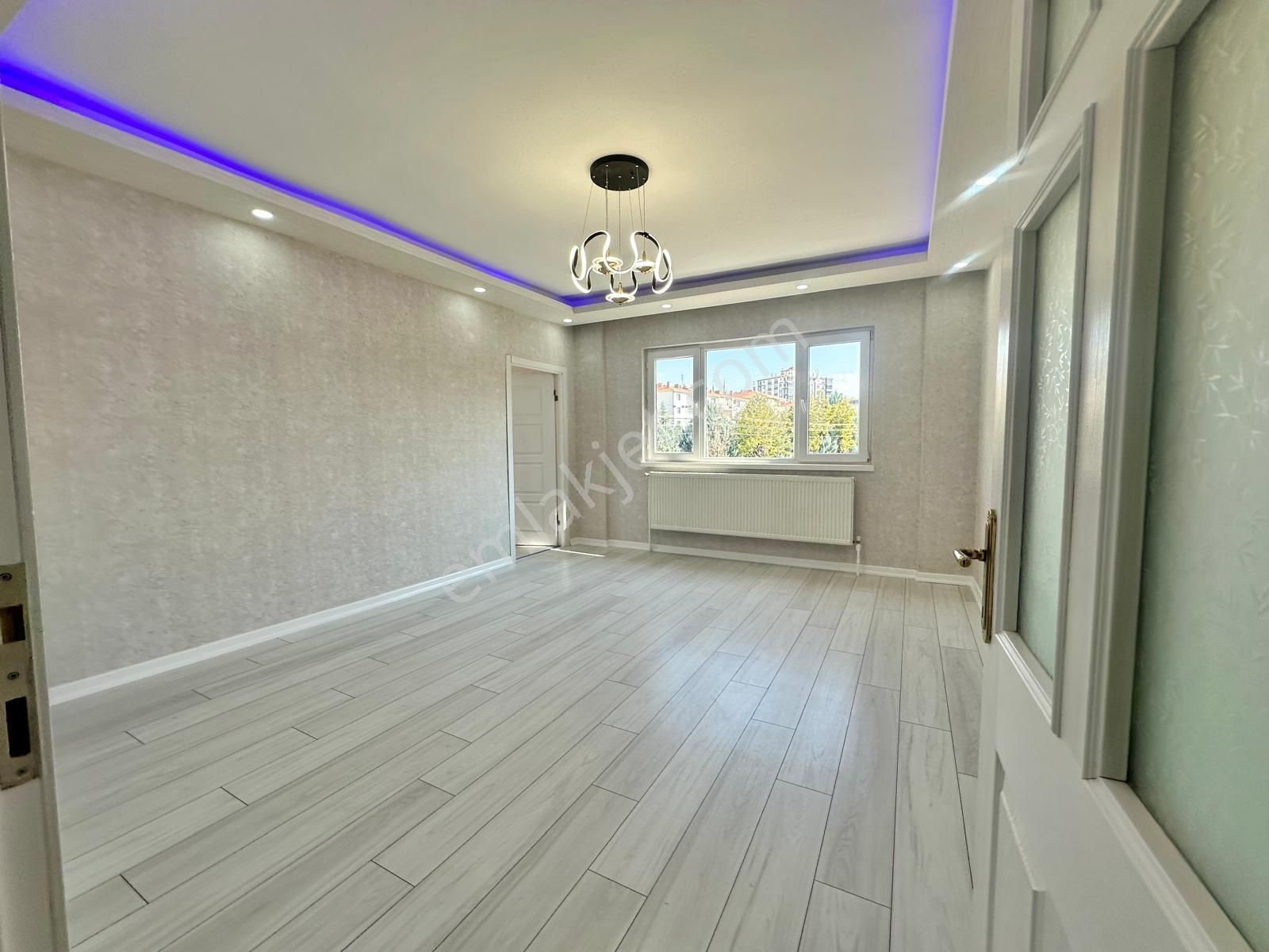 Andiçen Mahallesi'nde 1.ara Katta Full Yapılı Fırsat Dairemiz - Görsel 14