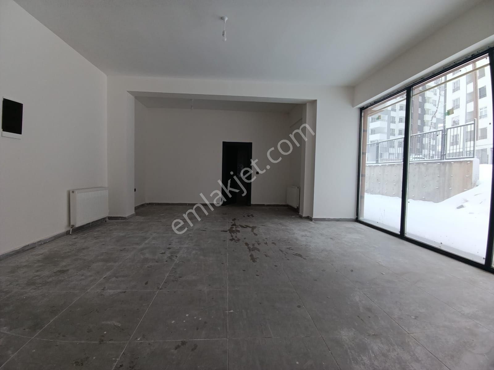 Küçük Ali Mahallesinde Kiralık Sıfır Köşe Dükkan - Görsel 12