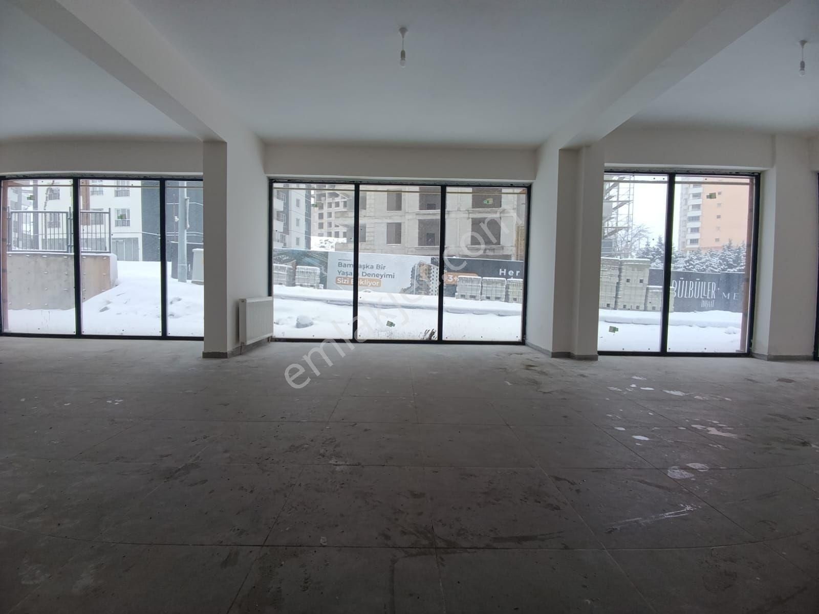 Küçük Ali Mahallesinde Kiralık Sıfır Köşe Dükkan - Görsel 13