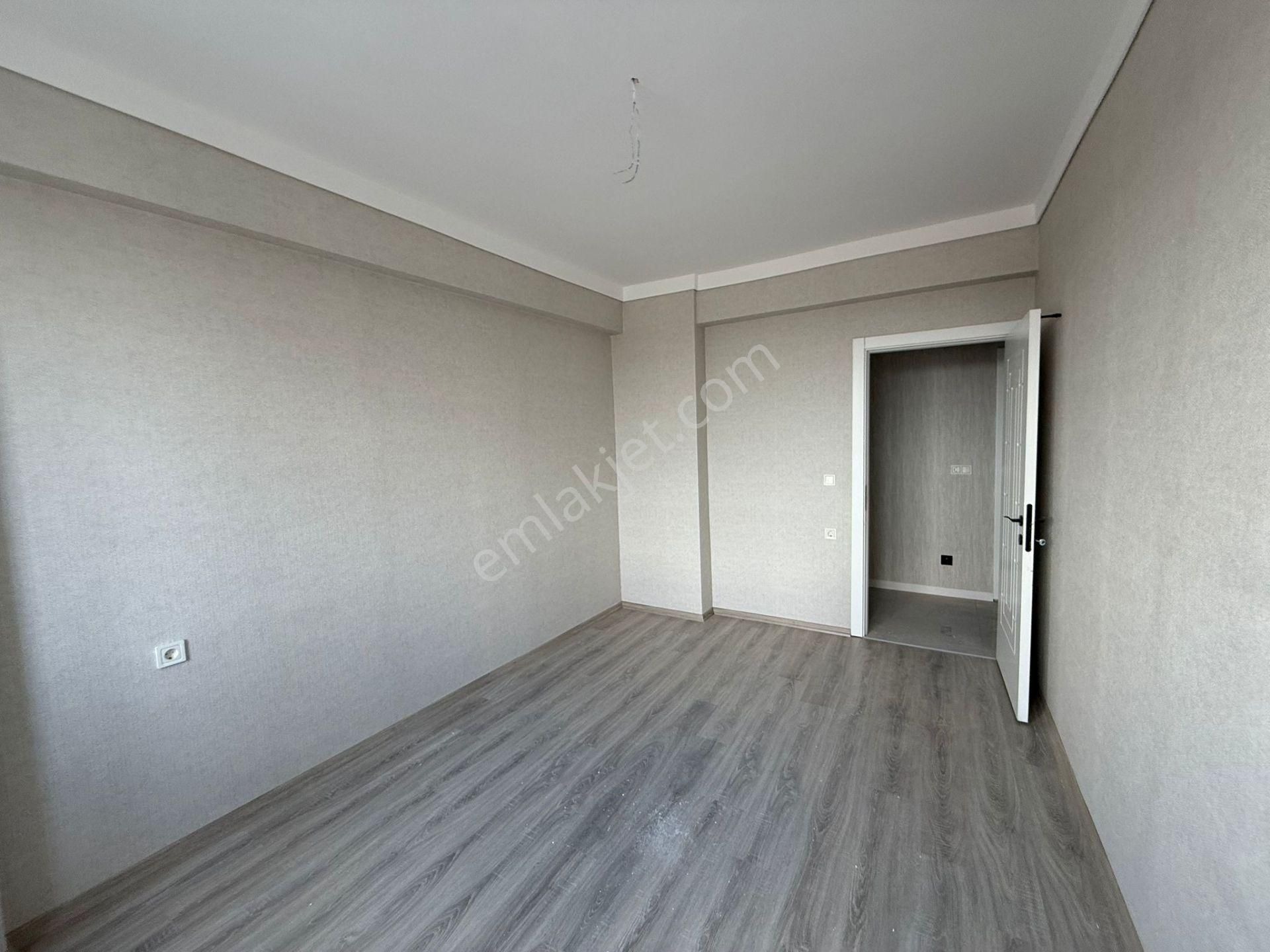 Kahramanlar Caddesi Hizası Satılık Sıfır Daireler - Görsel 14