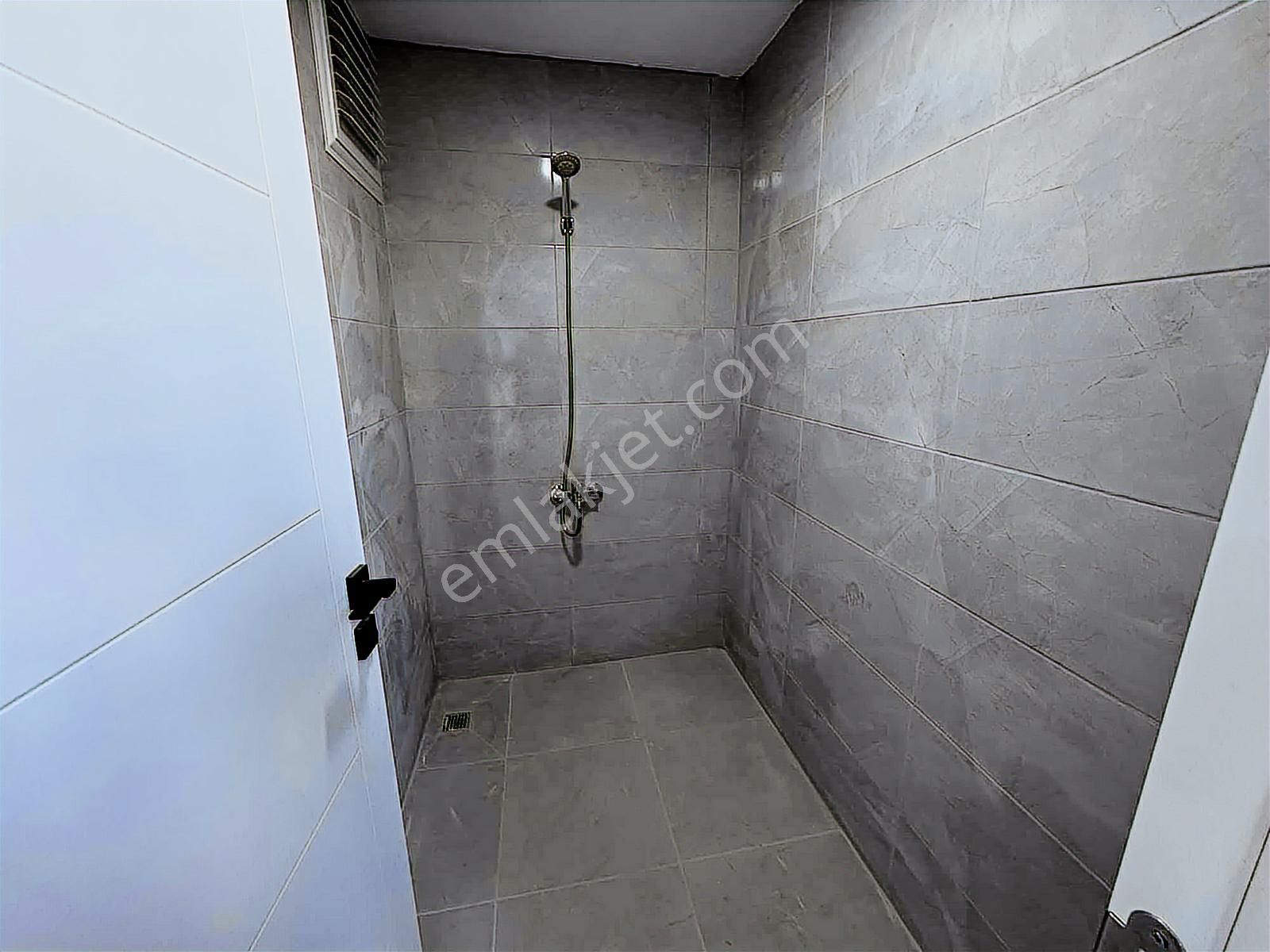 Vefa Gayrimenkulden Orhangazi Mah.de 5+1 Satılık Üst Dubleks - Görsel 20