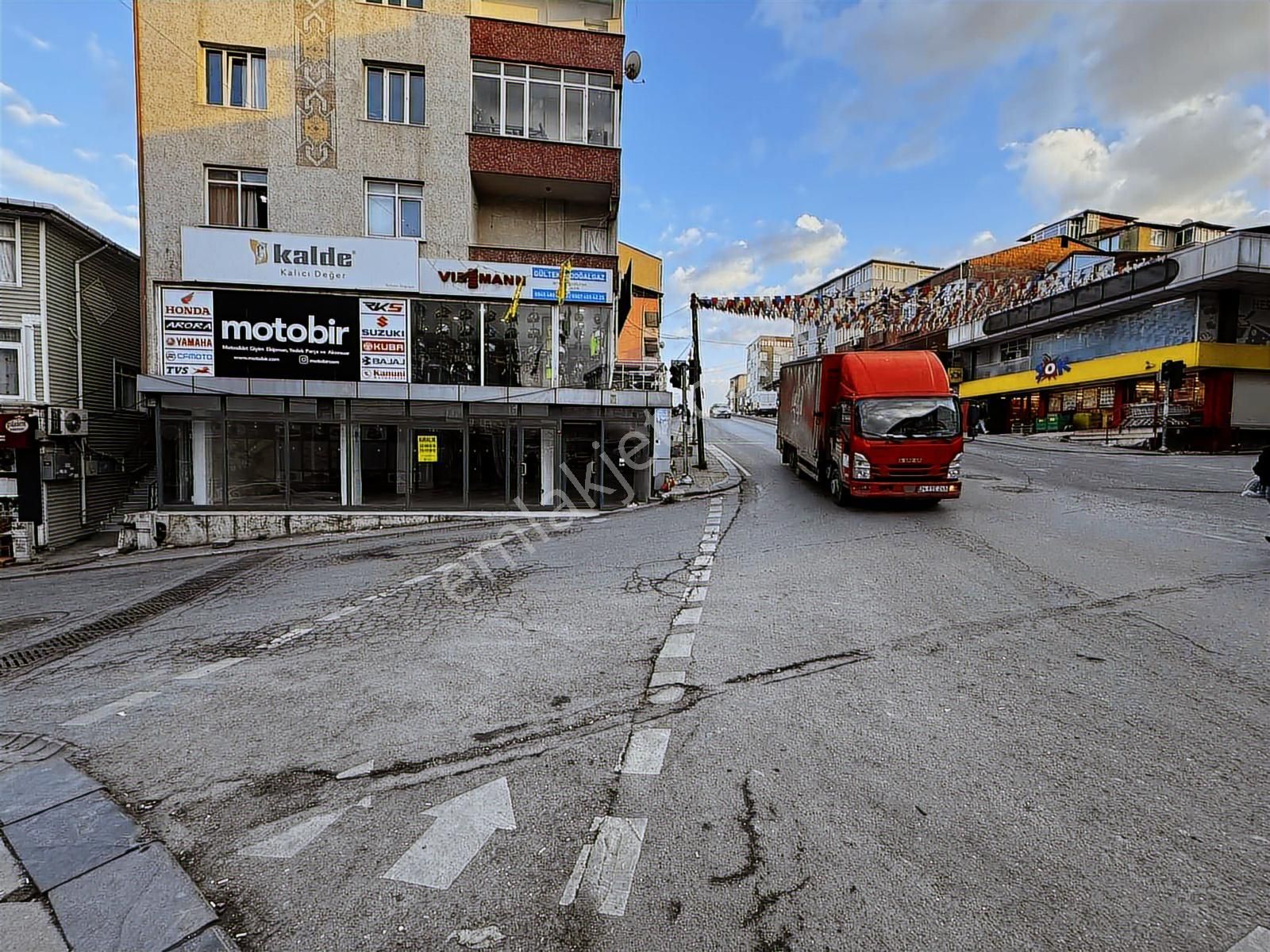Vefa Gayrimenkulden Caddeye Cepheli Köşe Başı Dükkan - Görsel 5