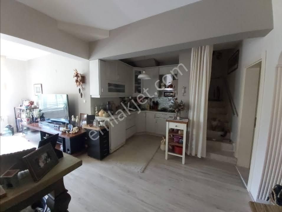 Dikili Sarıgül Sitesinde Satılık Villa - Görsel 24