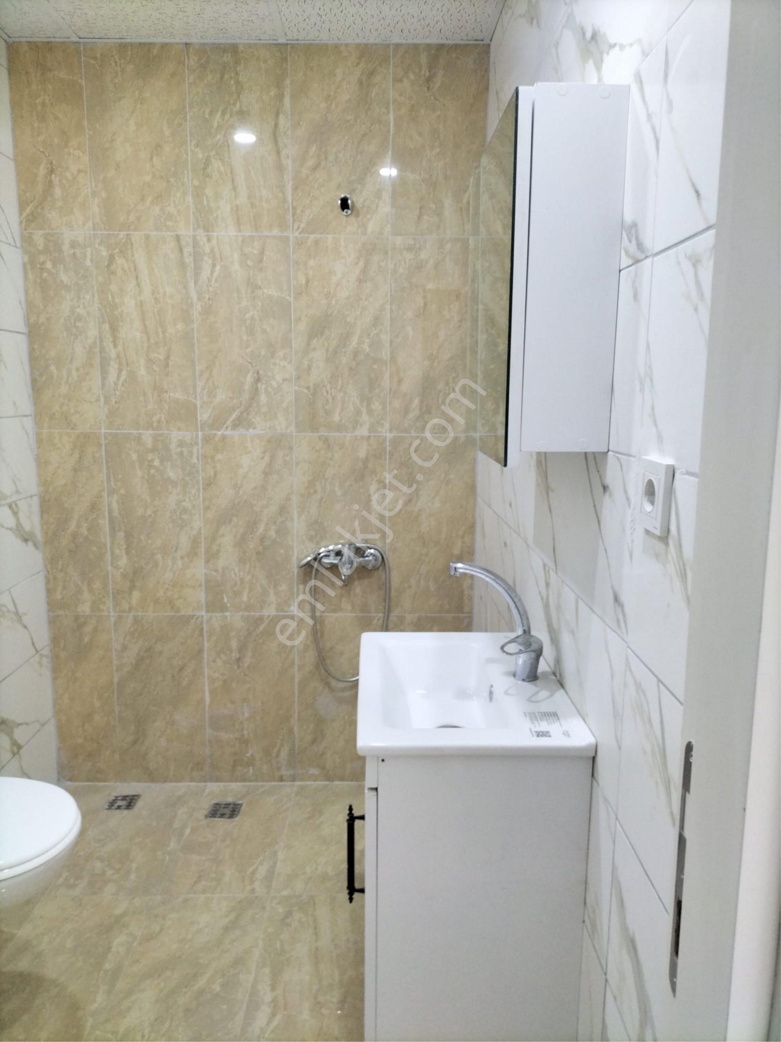 Huzurevleri Mahallesi’nde Mavi Bulvar Yakınında Üst Kat Ferah 2+1 Kiralık Daire - Görsel 26