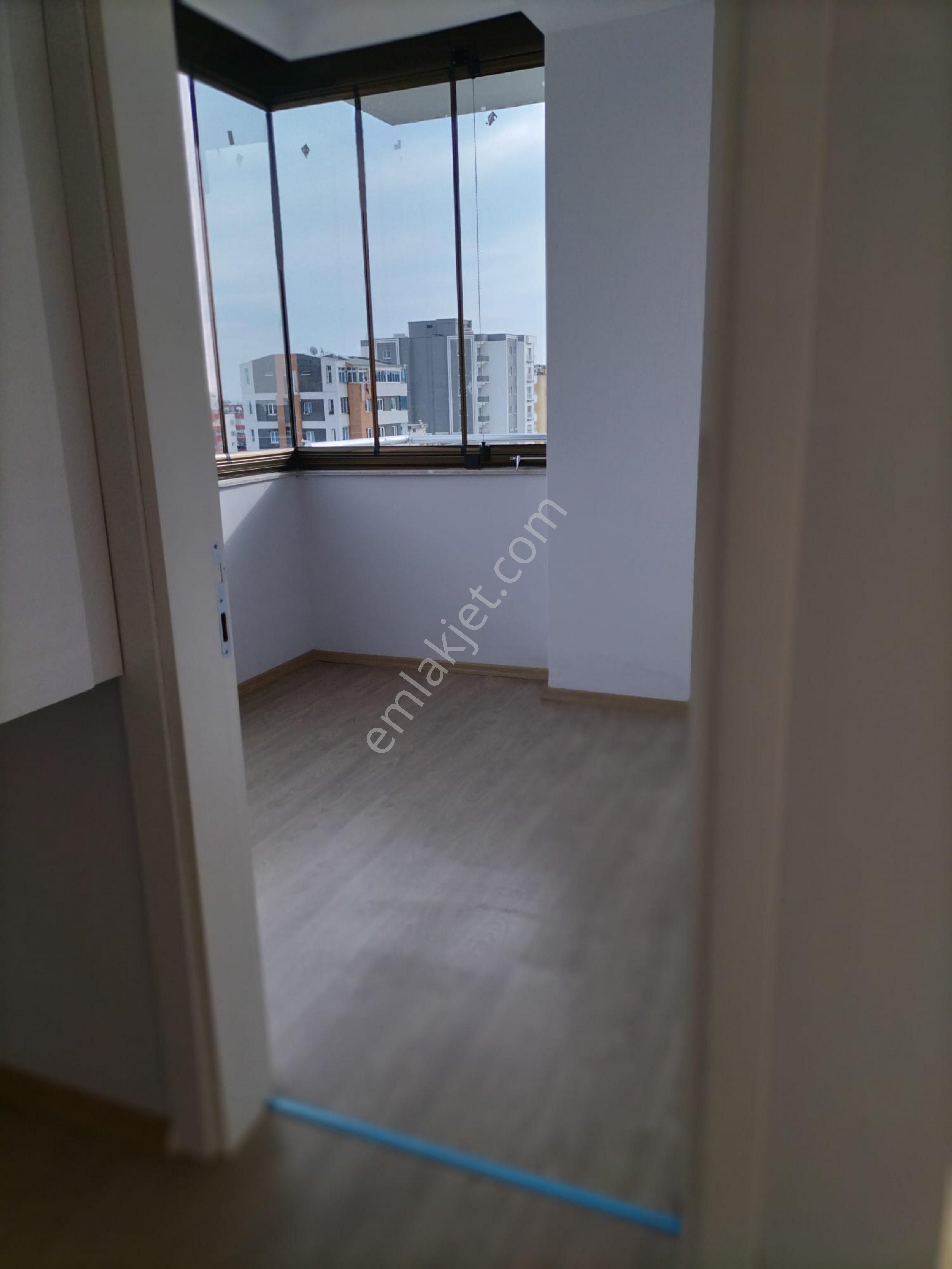 Huzurevleri Mahallesi’nde Mavi Bulvar Yakınında Üst Kat Ferah 2+1 Kiralık Daire - Görsel 18