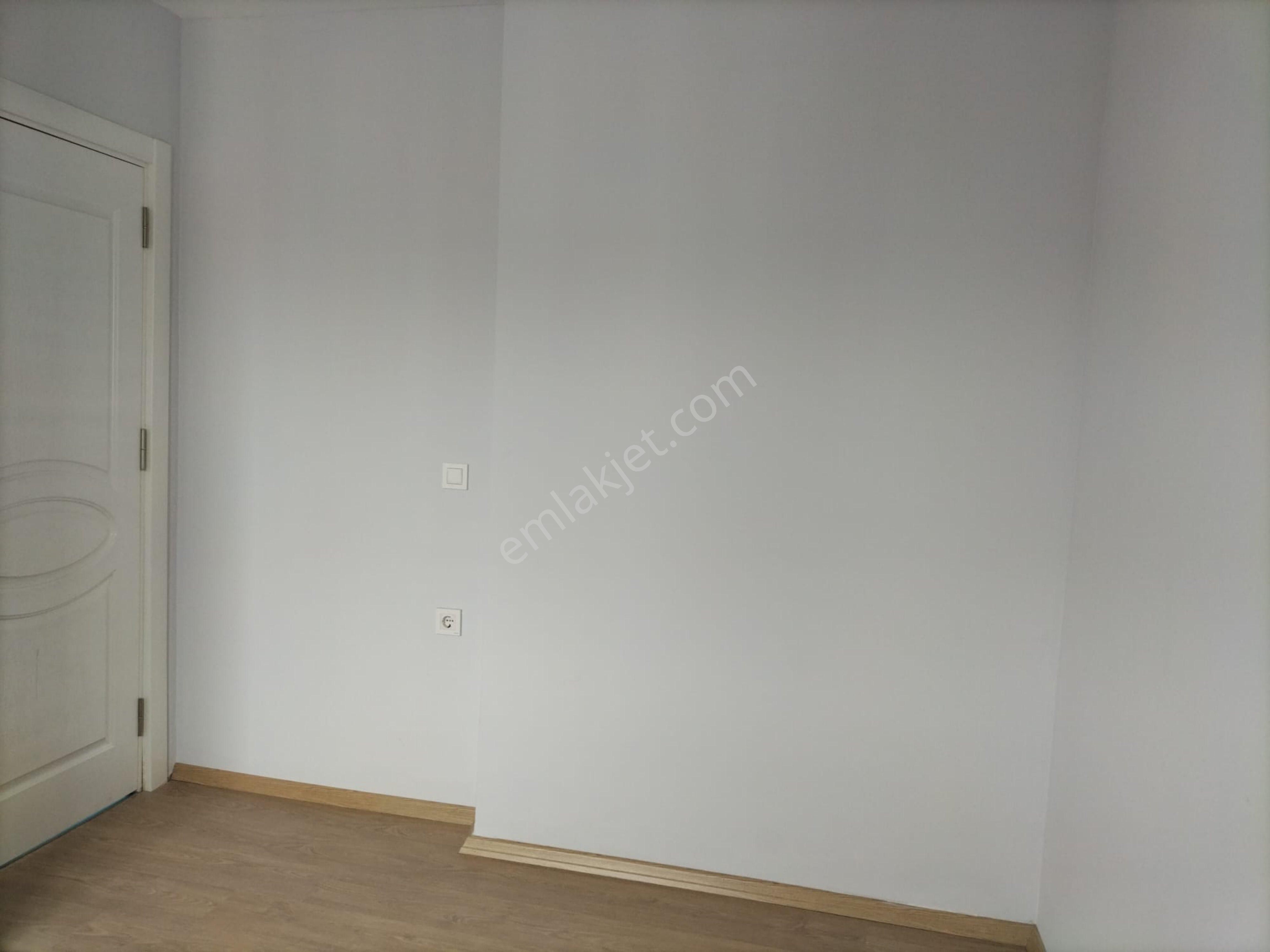 Huzurevleri Mahallesi’nde Mavi Bulvar Yakınında Üst Kat Ferah 2+1 Kiralık Daire - Görsel 21